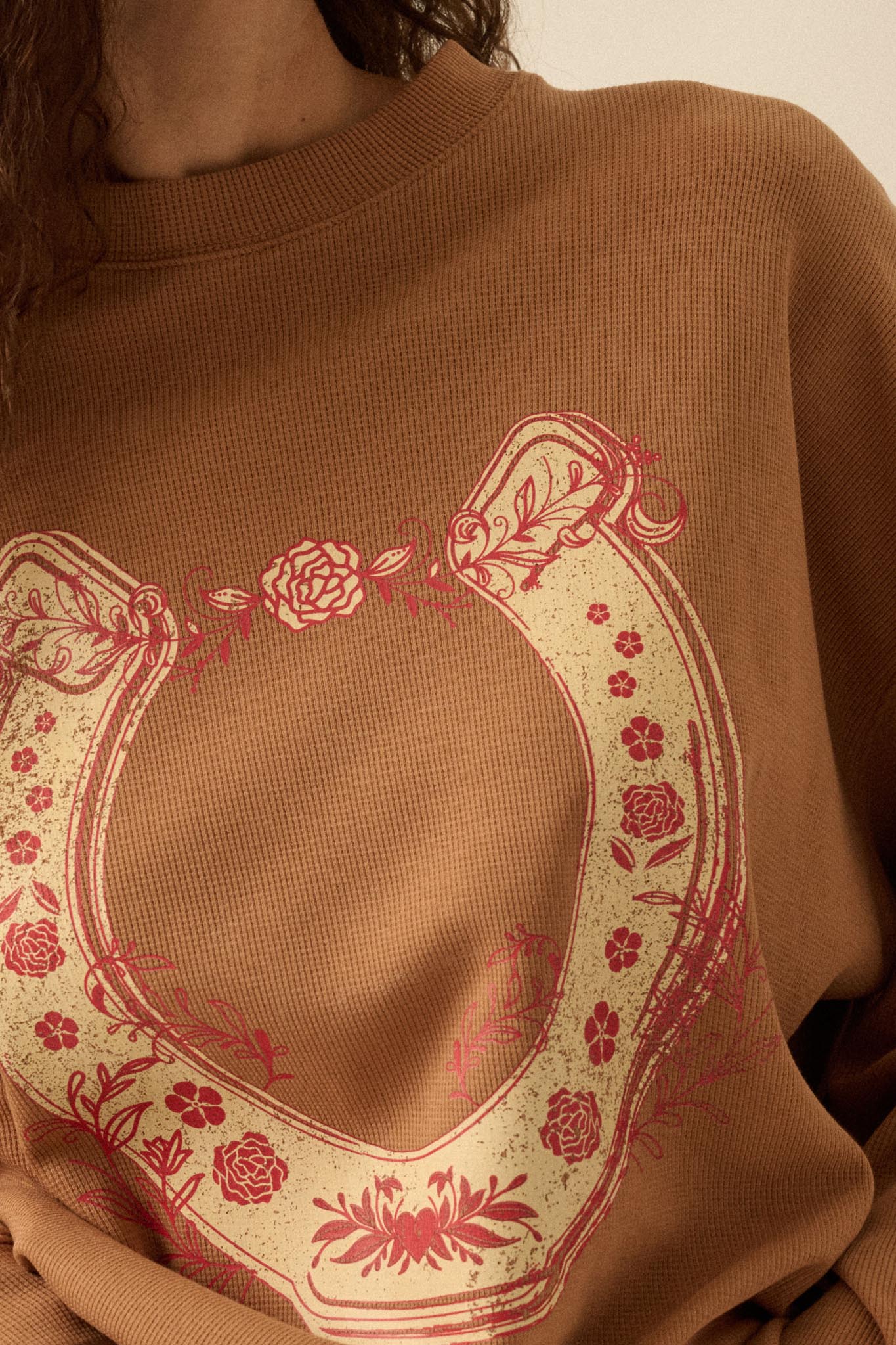 Floral Horseshoe Oversize Thermal Graphic Top - ShopPromesa