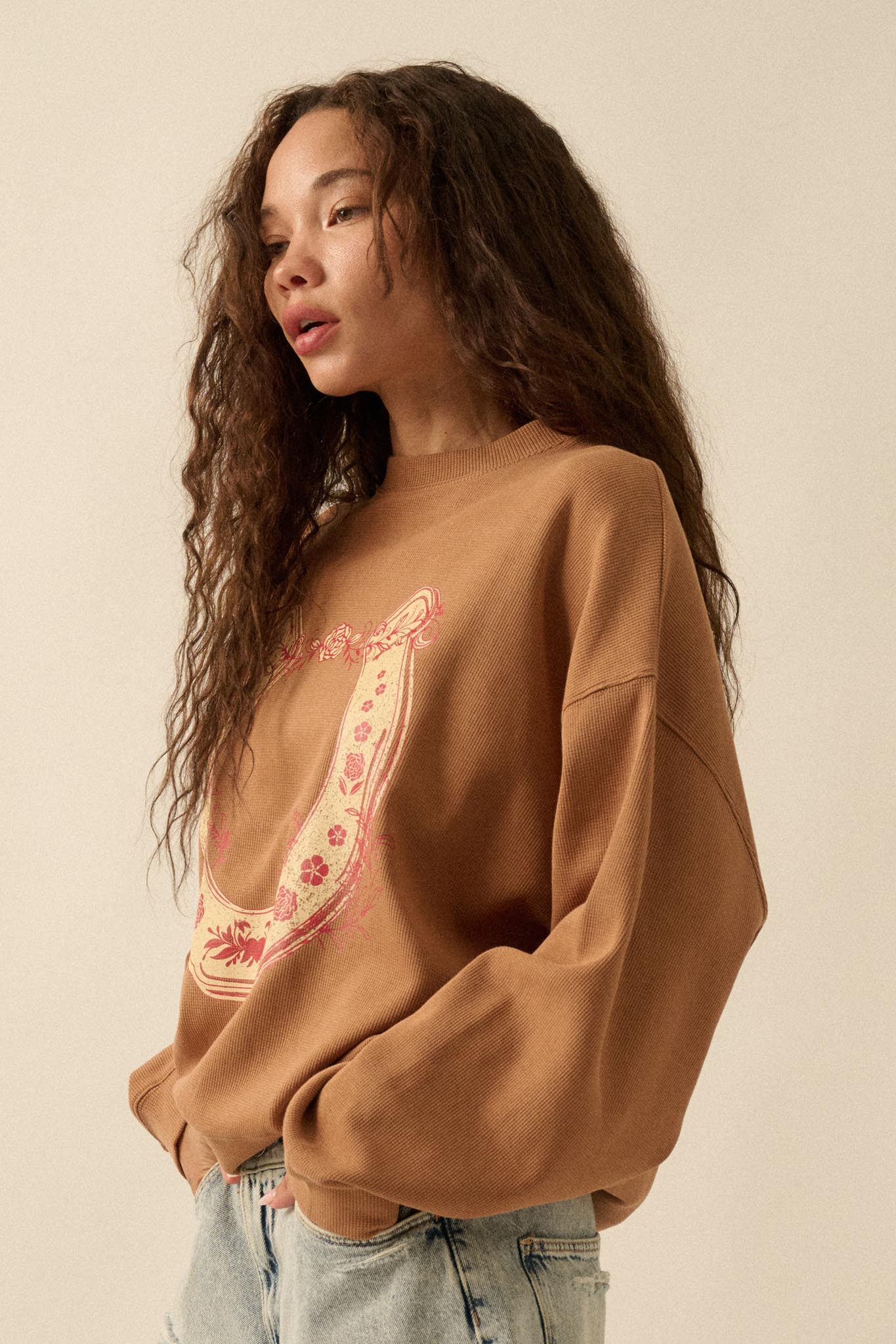 Floral Horseshoe Oversize Thermal Graphic Top - ShopPromesa