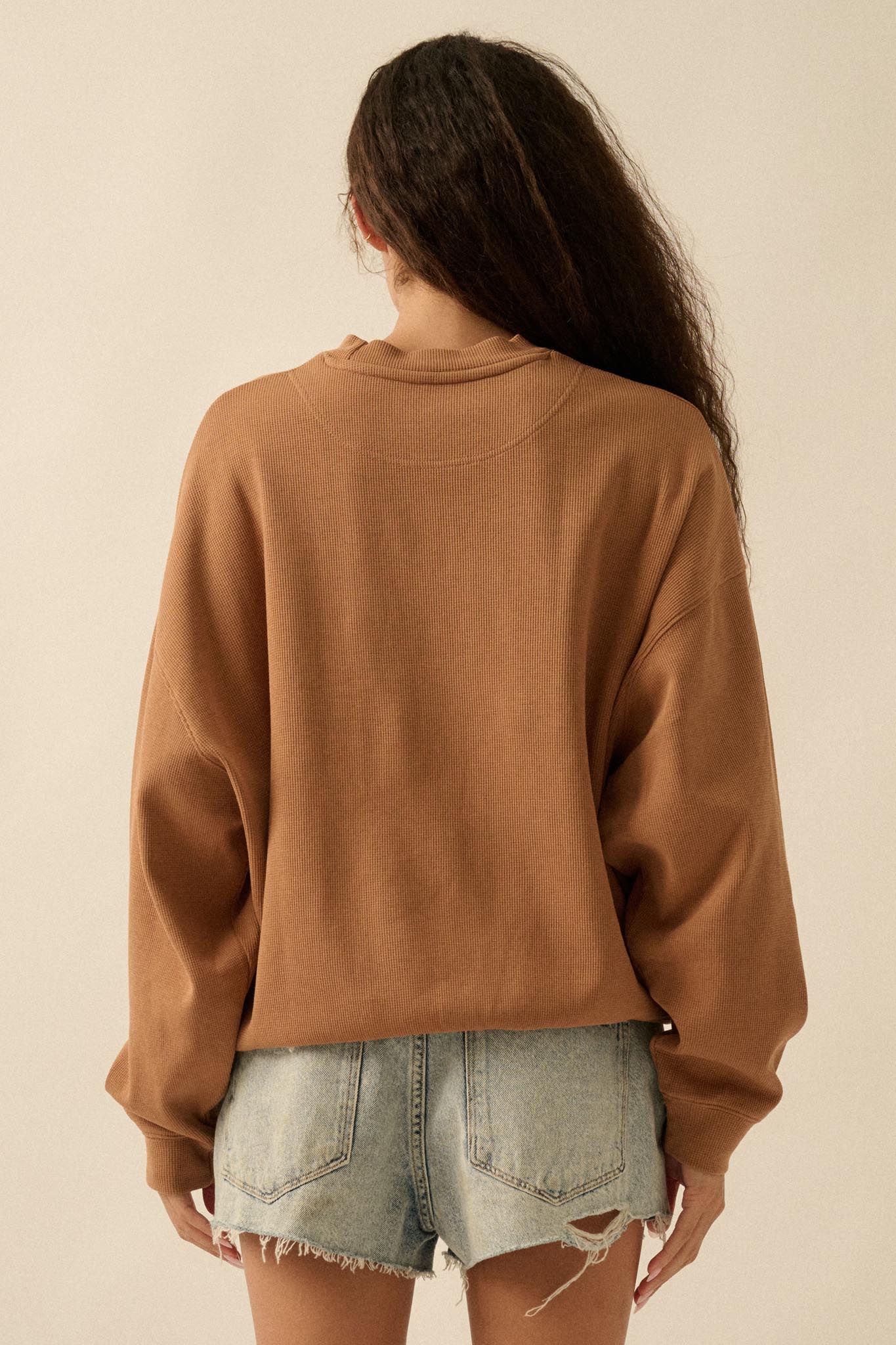 Floral Horseshoe Oversize Thermal Graphic Top - ShopPromesa