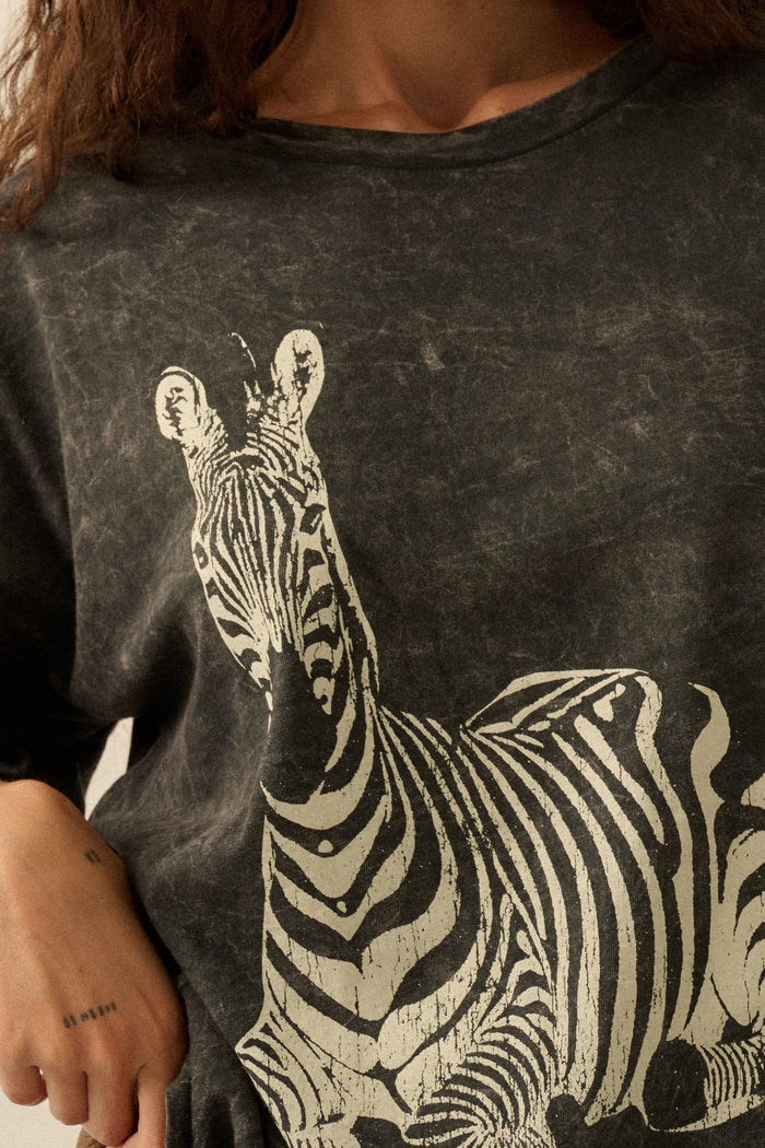 Zebra Crossing Vintage-Wash Oversize Graphic Tee - ShopPromesa