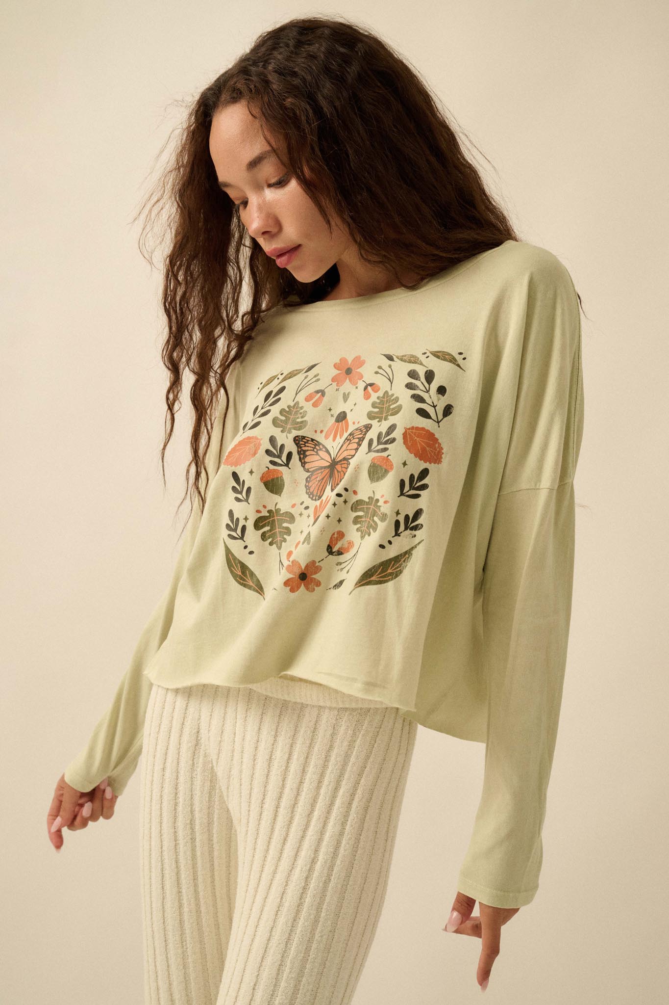 Monarch Season Long-Sleeve Butterfly Graphic Tee - ShopPromesa