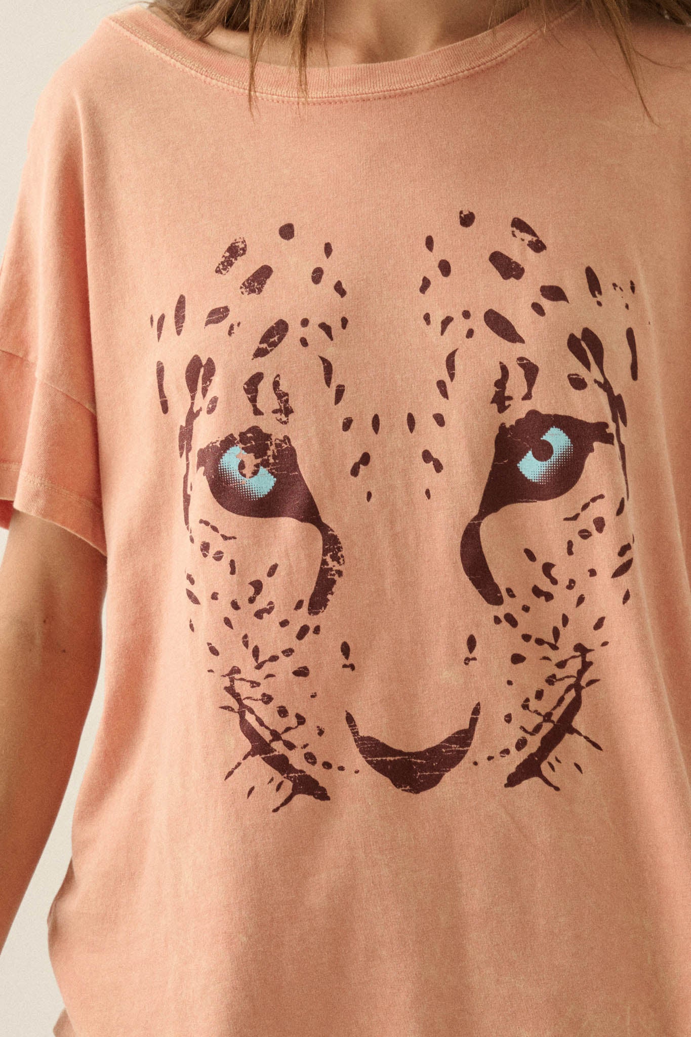Hungry Eyes Vintage-Wash Cheetah Graphic Tee - ShopPromesa