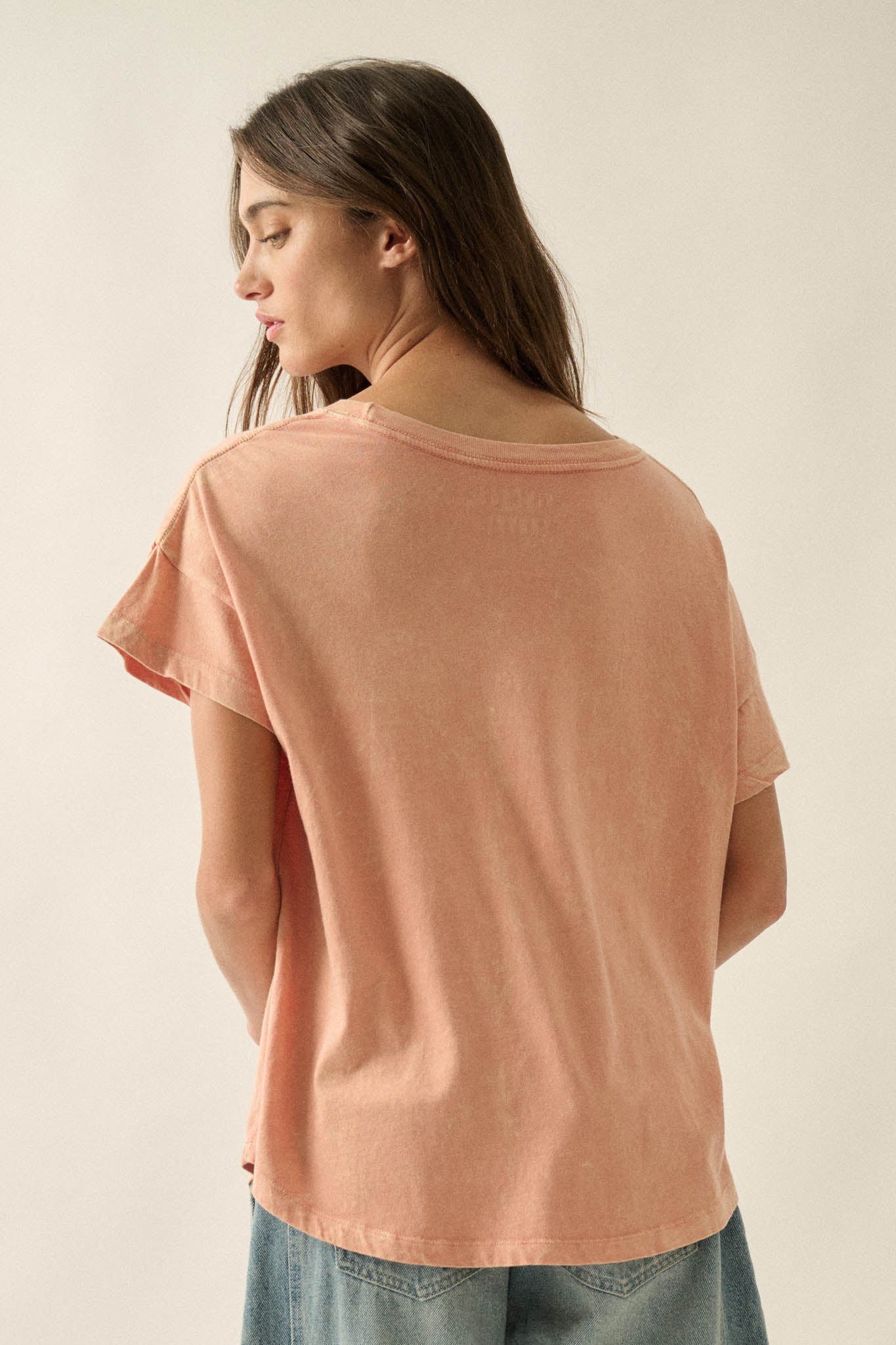 Hungry Eyes Vintage-Wash Cheetah Graphic Tee - ShopPromesa