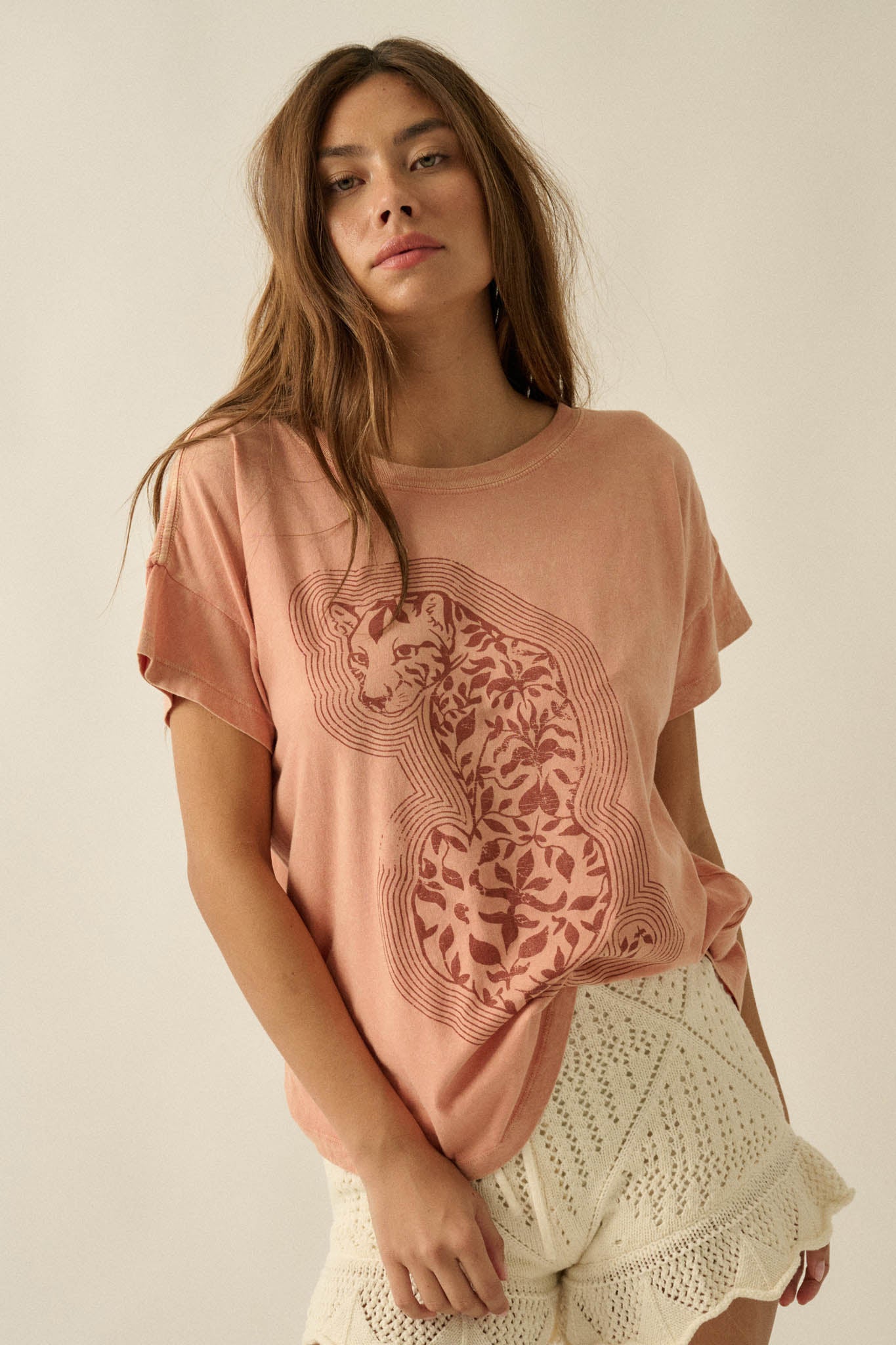 Floral Feline Vintage-Wash Leopard Graphic Tee - ShopPromesa