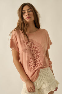 Floral Feline Vintage-Wash Leopard Graphic Tee - ShopPromesa