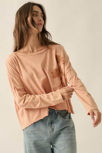 Faded Rose Long-Sleeve Cropped Graphic Tee - ShopPromesa