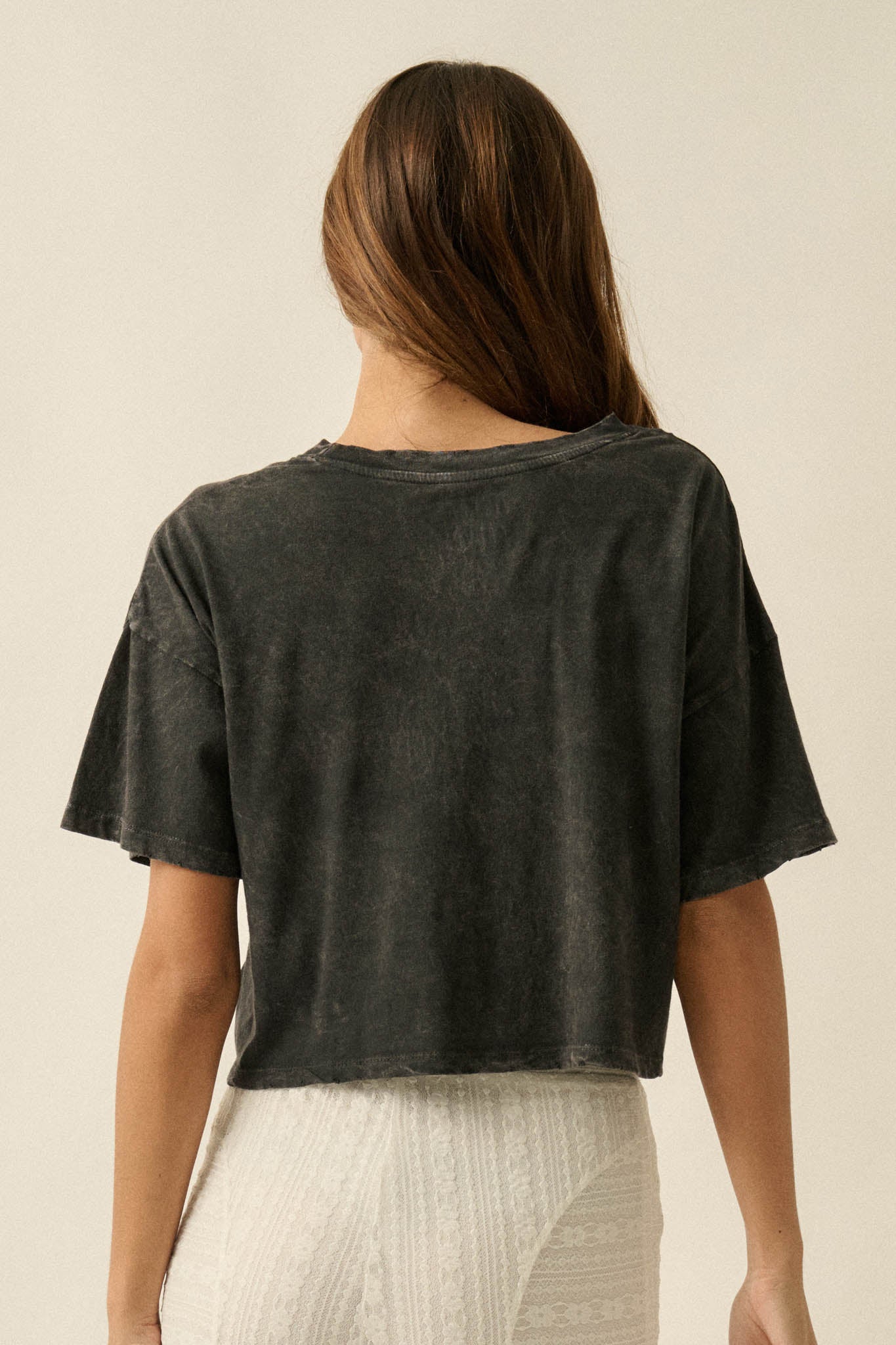 Blooming Rose Vintage-Wash Cropped Graphic Tee - ShopPromesa