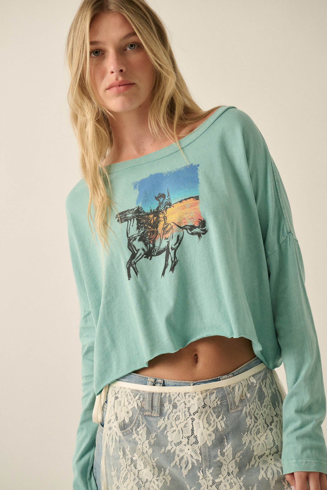 Cowboy Country Long-Sleeve Cropped Graphic Tee - ShopPromesa
