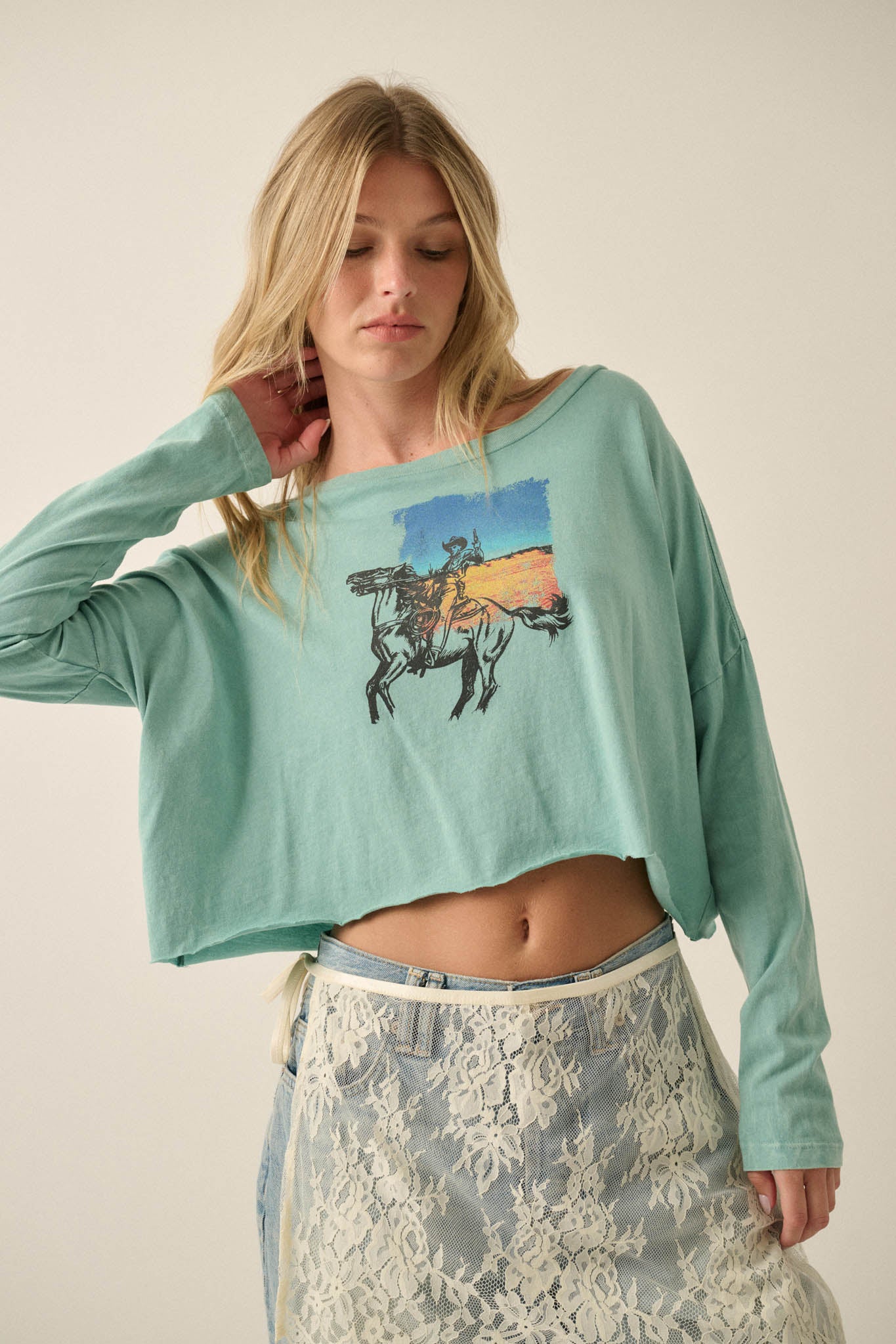 Cowboy Country Long-Sleeve Cropped Graphic Tee - ShopPromesa