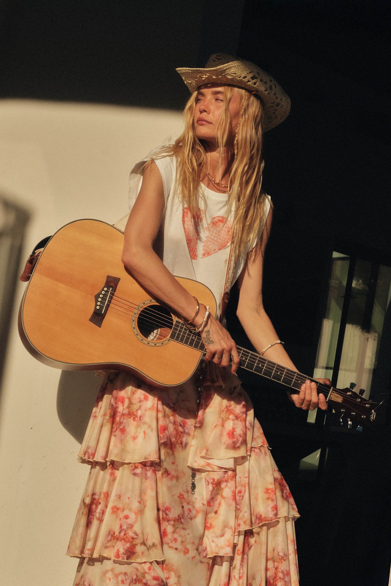 Heartbreak Disco Vintage Sleeveless Graphic Tee - ShopPromesa