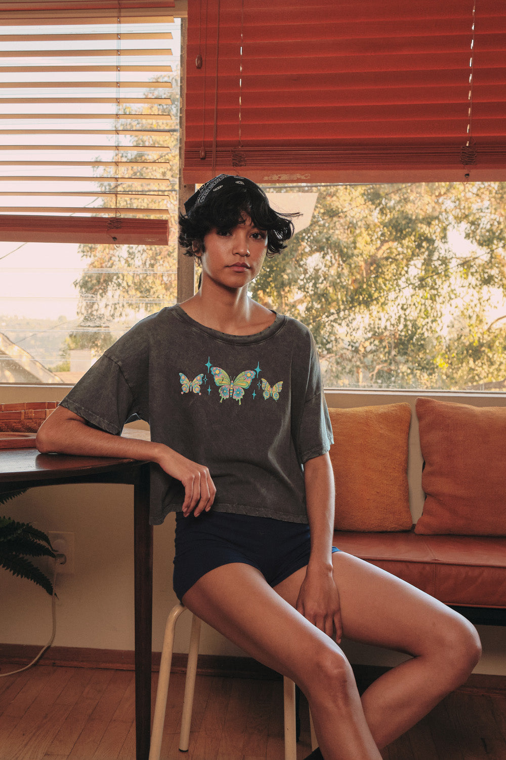 Butterfly Babe Vintage-Wash Cropped Graphic Tee - ShopPromesa