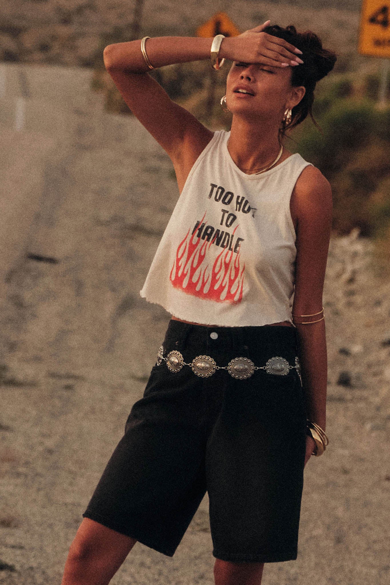 Too Hot to Handle Lettuce-Edge Graphic Tank Top - ShopPromesa