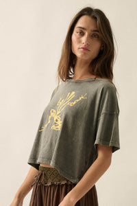 Leap Frog Vintage-Wash Cropped Graphic Tee - ShopPromesa