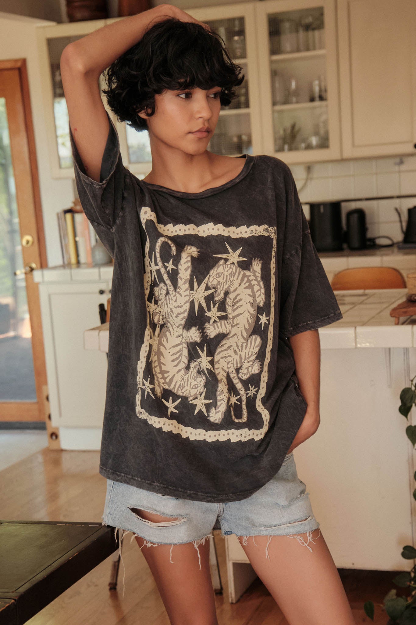 Twin Tigers Vintage-Wash Oversize Graphic Tee - ShopPromesa