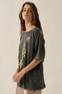 Golden Giraffe Vintage-Wash Oversize Graphic Tee - ShopPromesa