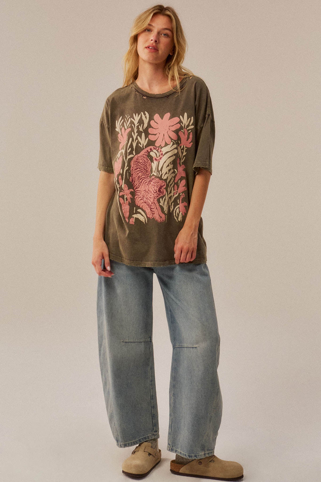 Tiger Garden Distressed Oversize Graphic Tee - ShopPromesa