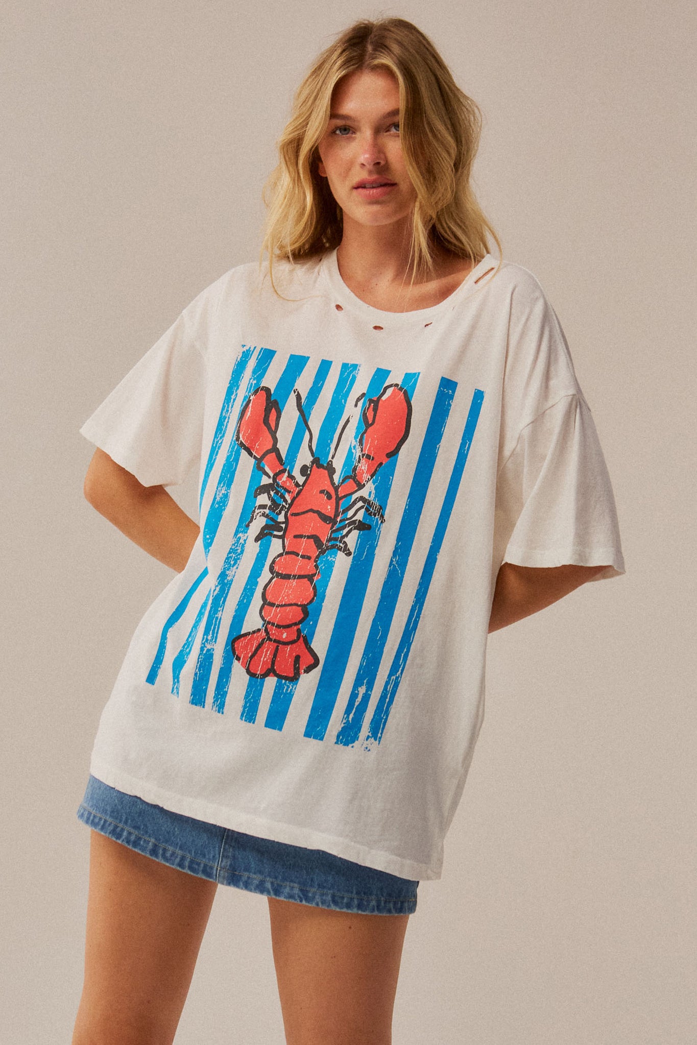 Lobster Lagoon Distressed Oversize Graphic Tee - ShopPromesa
