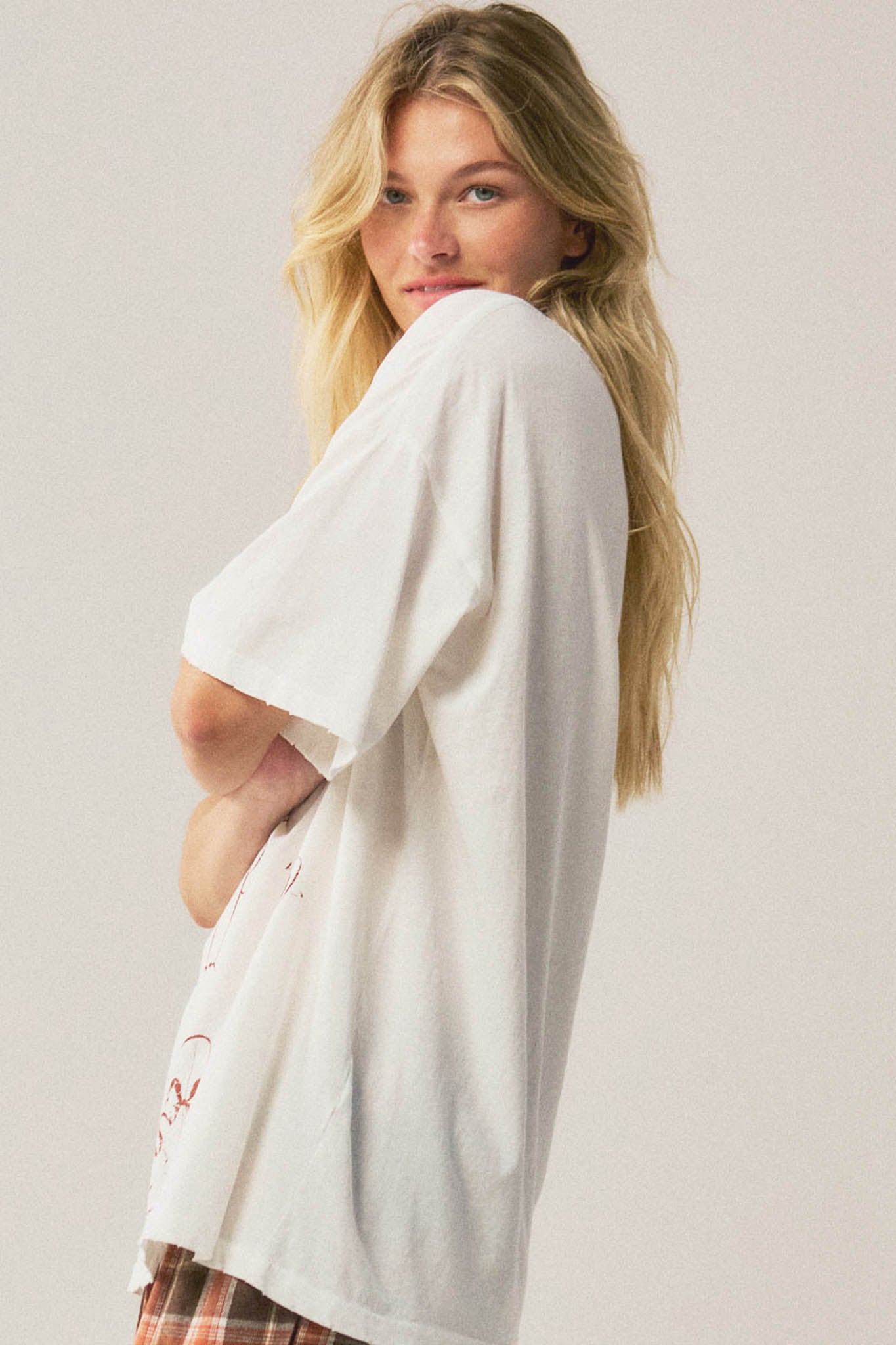 Rodeo Nights Distressed Oversize Western Graphic Tee - ShopPromesa
