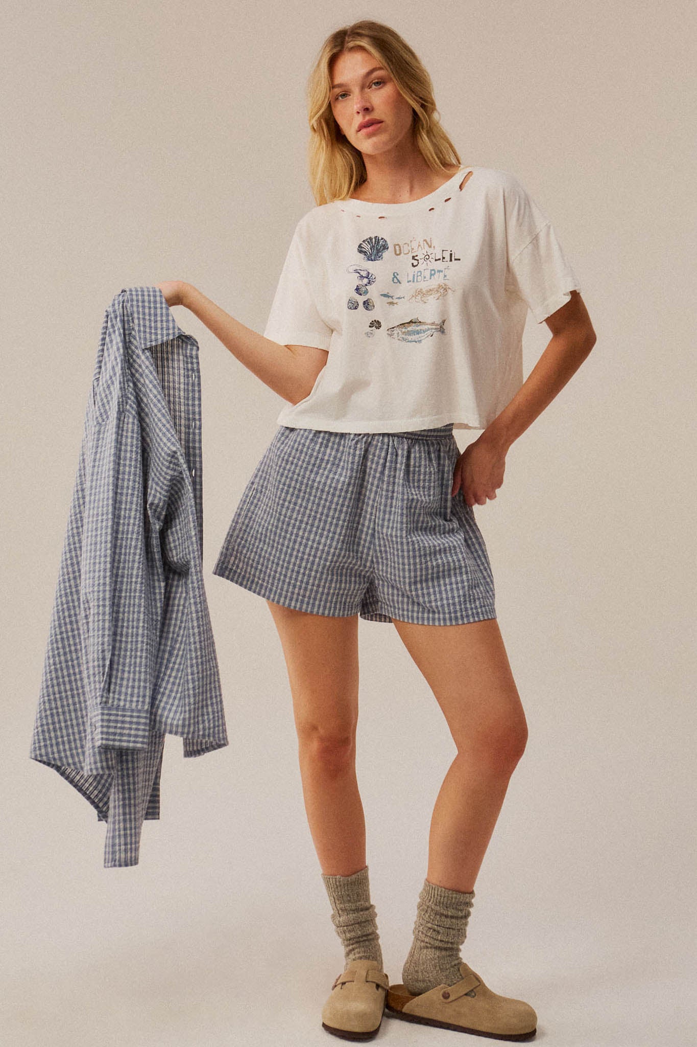 Océan Soleil Liberté Distressed Cropped Graphic Tee - ShopPromesa