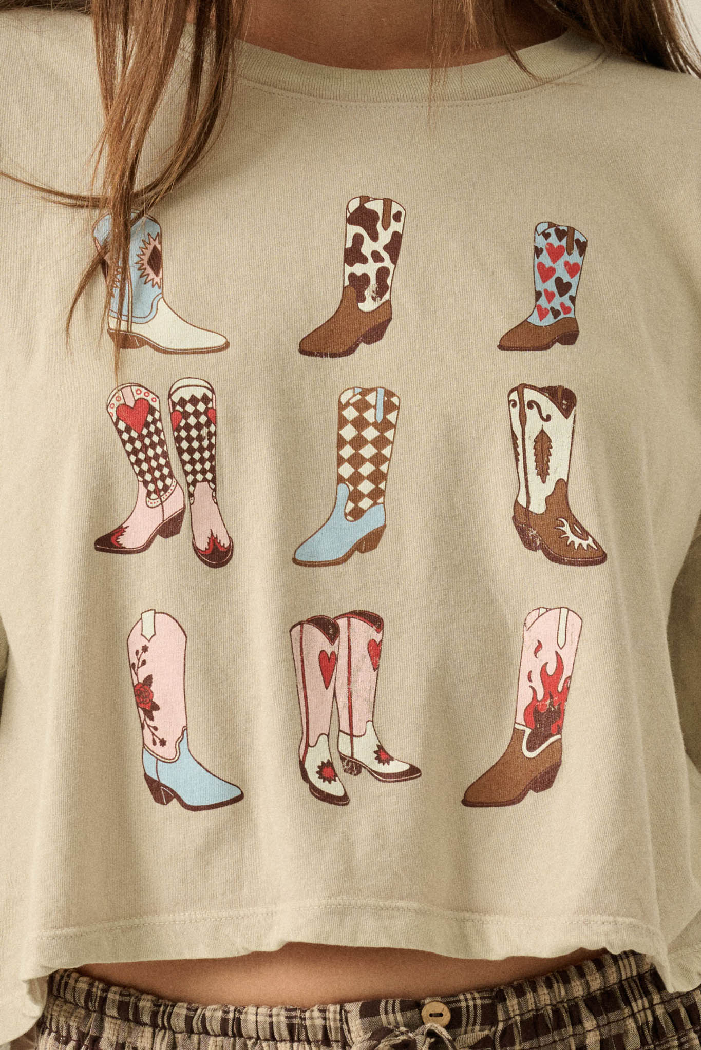 Booted Up Vintage-Wash Cropped Graphic Tee - ShopPromesa