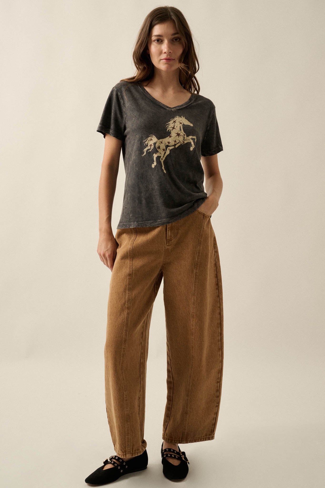 Star Stallion Vintage-Wash V-Neck Horse Graphic Tee - ShopPromesa