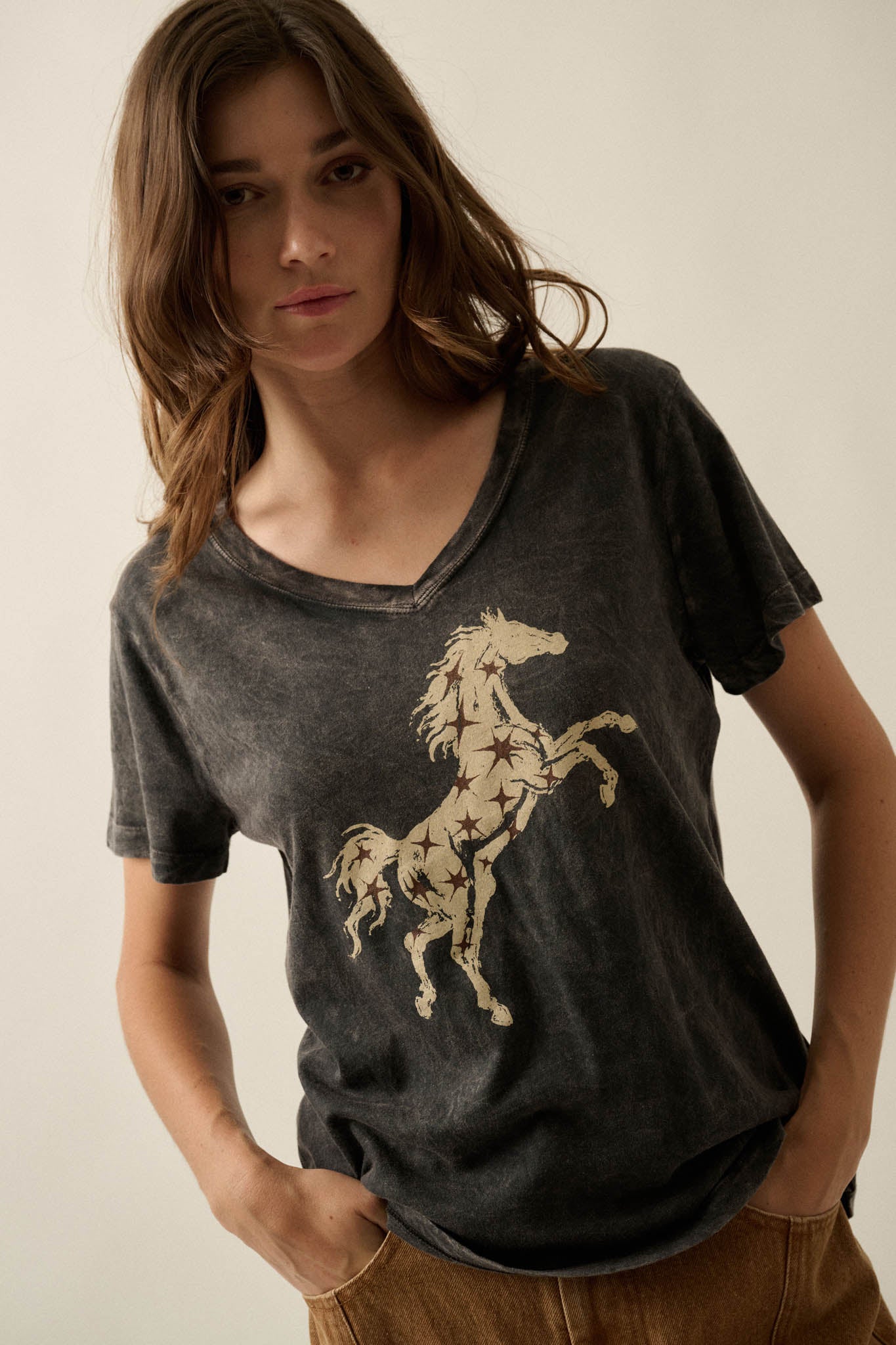 Star Stallion Vintage-Wash V-Neck Horse Graphic Tee - ShopPromesa