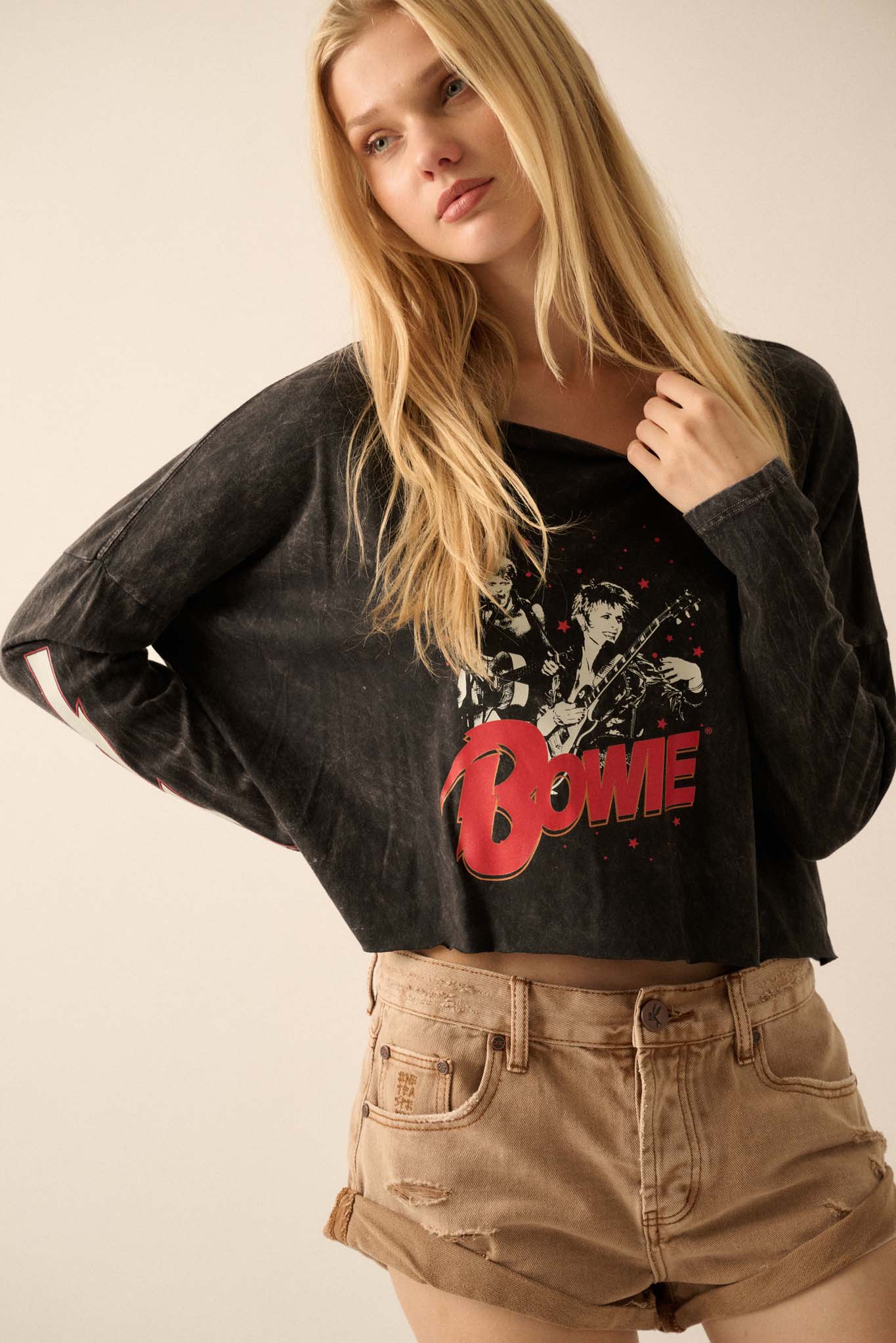 David Bowie Live Cropped Long-Sleeve Graphic Tee - ShopPromesa