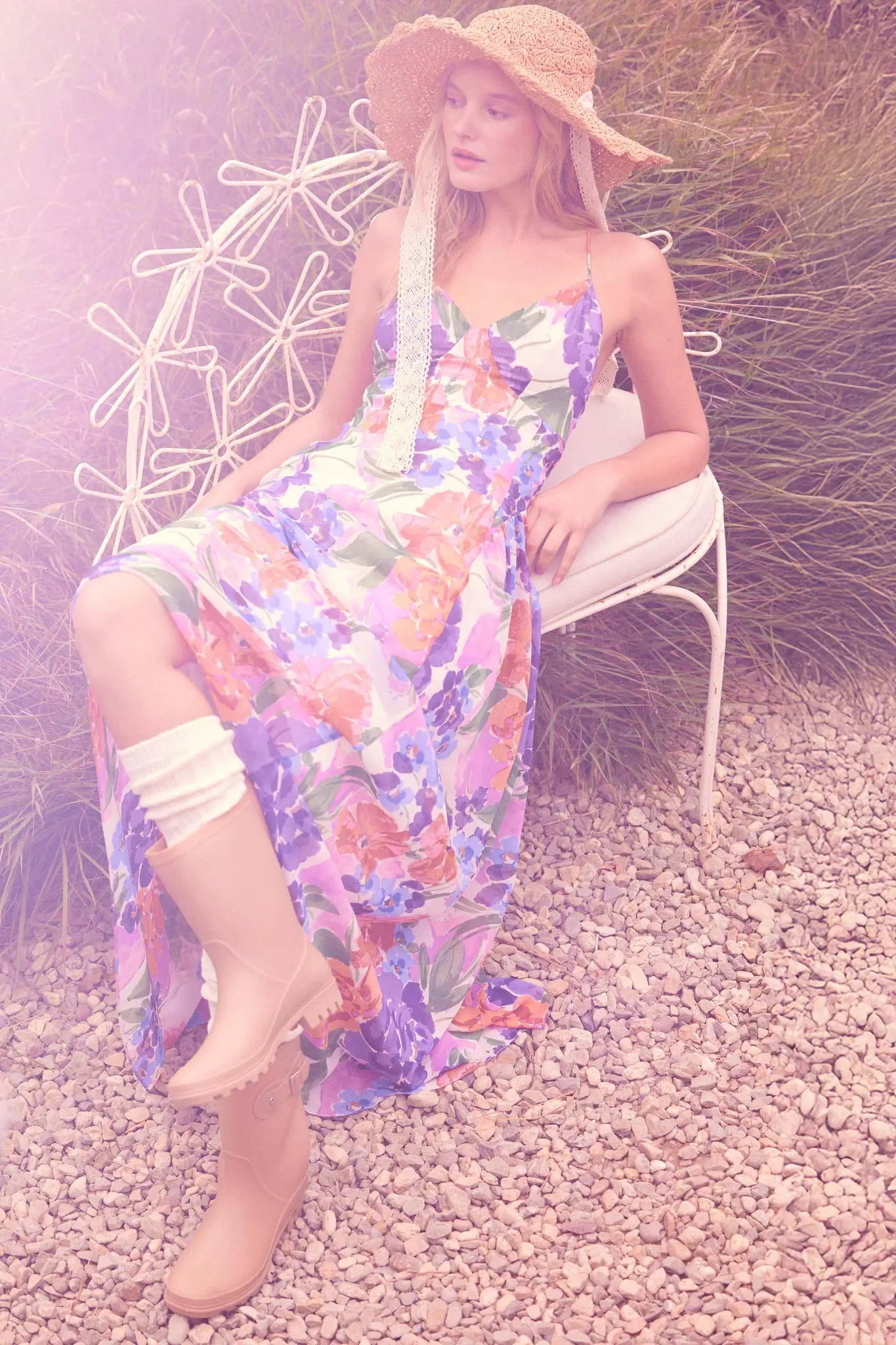 Lush Garden Floral Chiffon Open-Back Maxi Dress, Off White & Pink / M Lush Garden Floral Chiffon Open-Back Maxi Dress, Off White & Pink / M