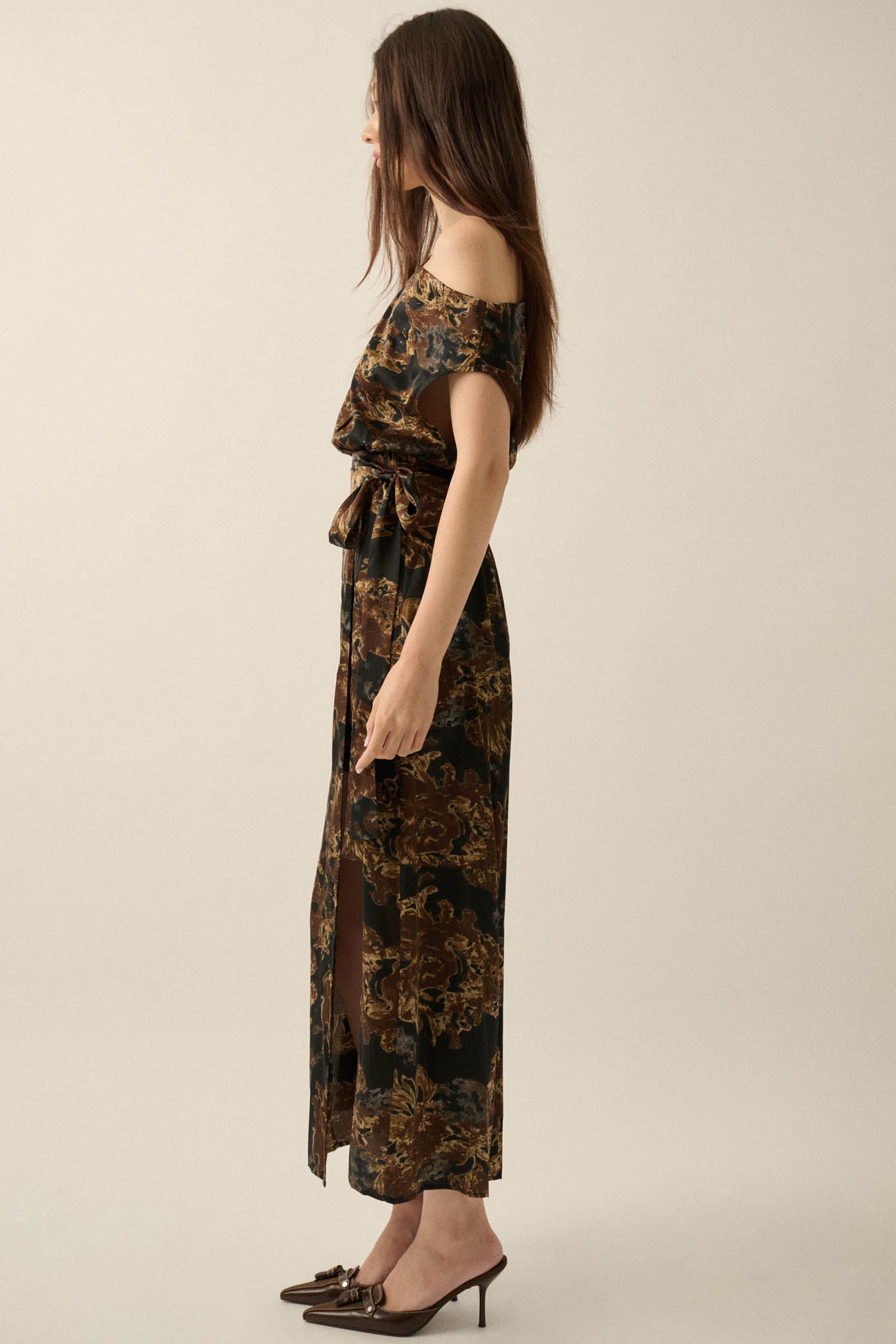 Gilded Age Abstract Satin One-Shoulder Maxi Dress - ShopPromesa