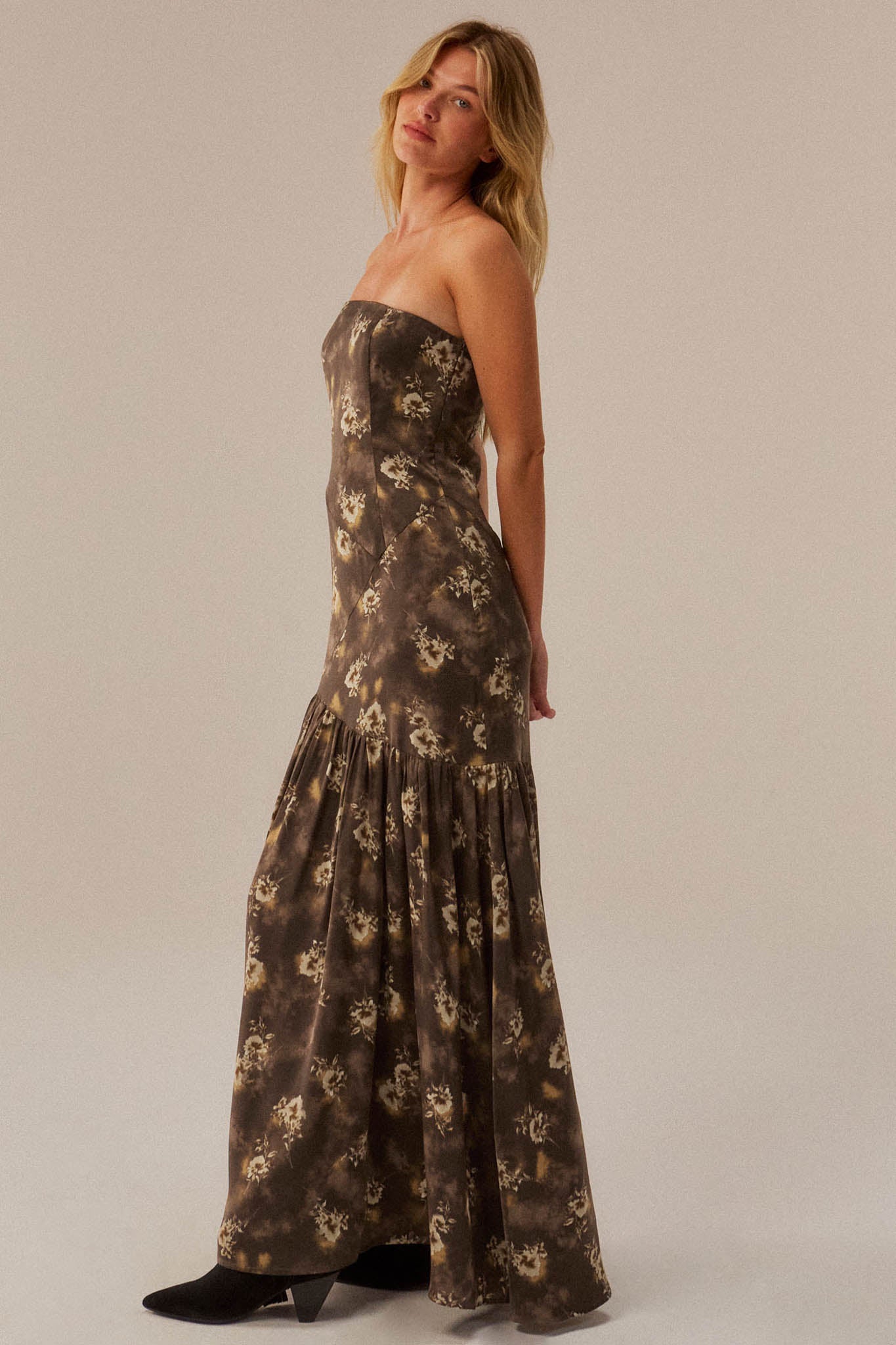 Slow Dance Floral Satin Strapless Maxi Dress - ShopPromesa