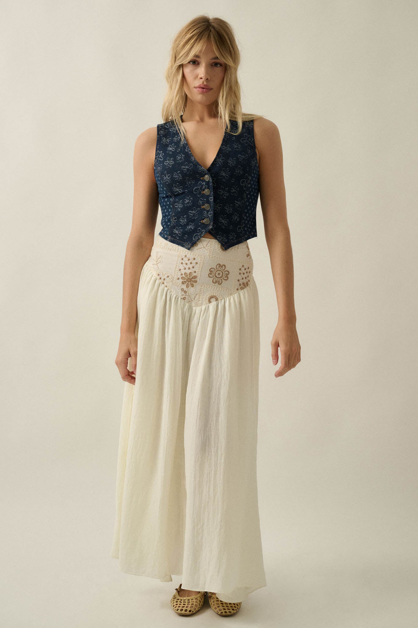 Denim Blooms Floral Jacquard Denim Cropped Vest - ShopPromesa