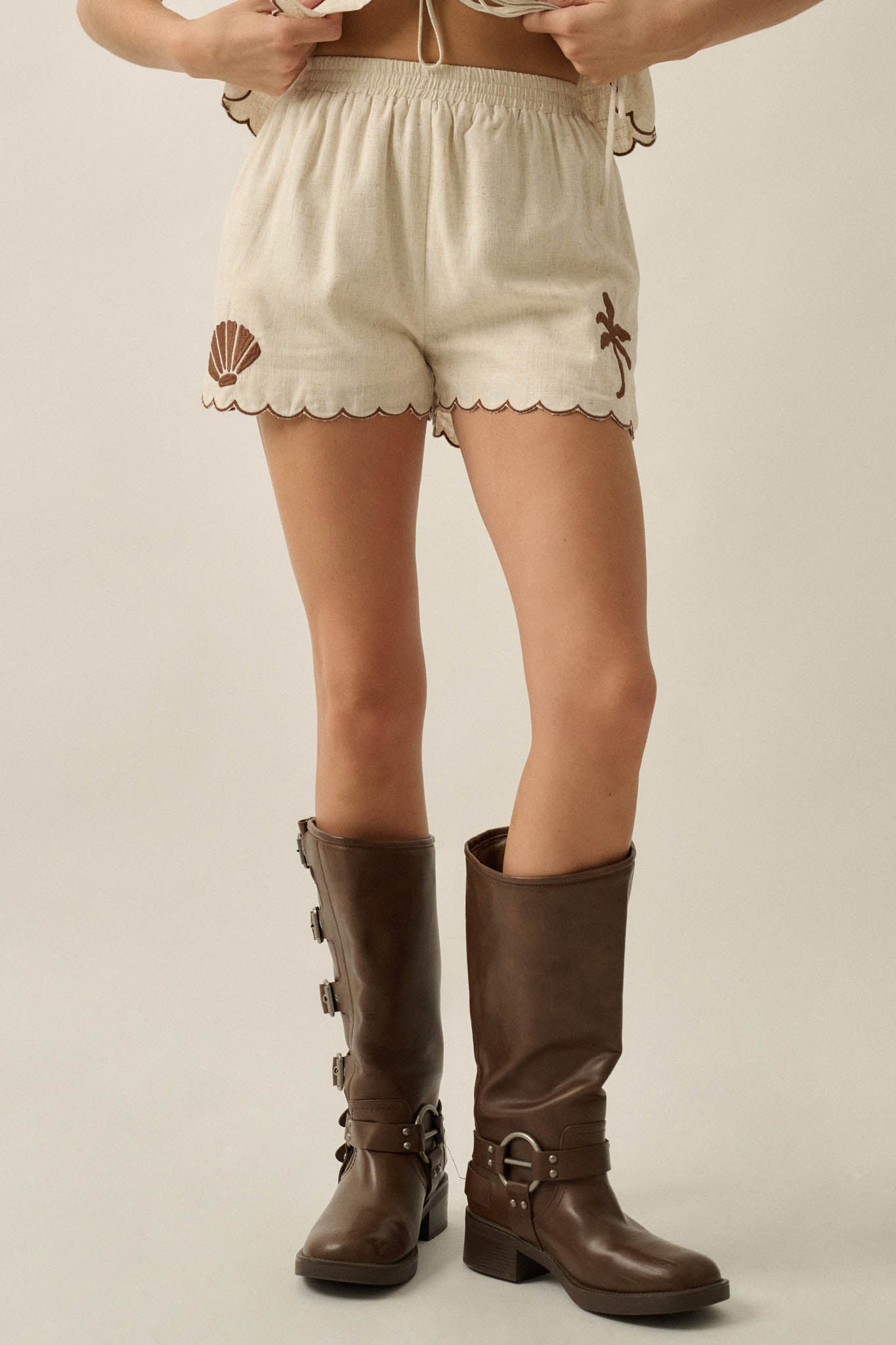 Sandy Beach Tropical-Embroidered Pocket Shorts - ShopPromesa