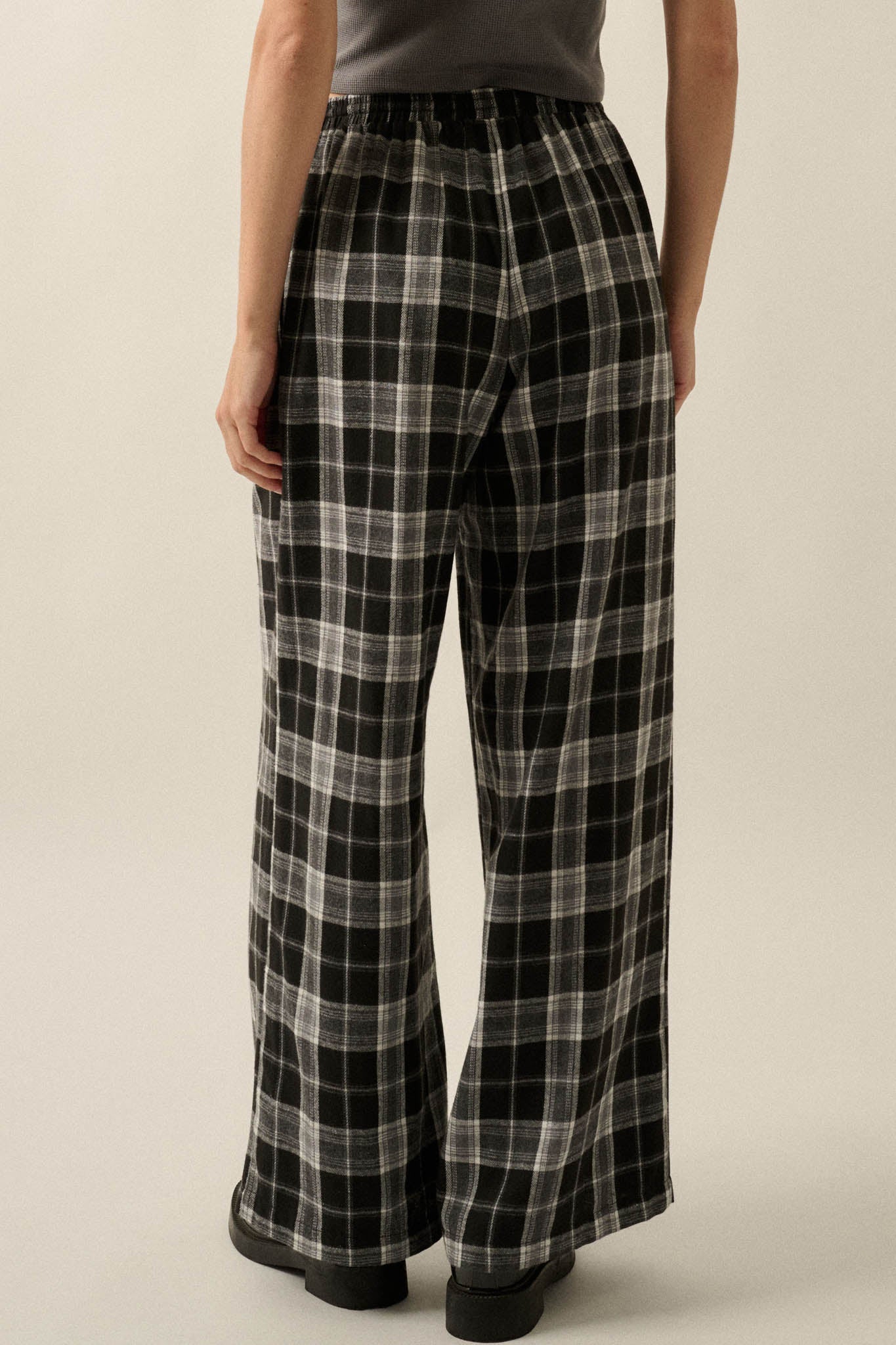 Cozy Cabin Plaid Wide-Leg Drawstring Pocket Pants - ShopPromesa