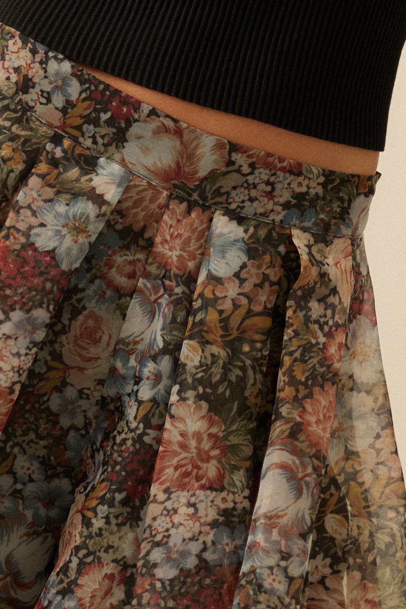 Blossoming Autumn Floral Organza Pleated Skort - ShopPromesa