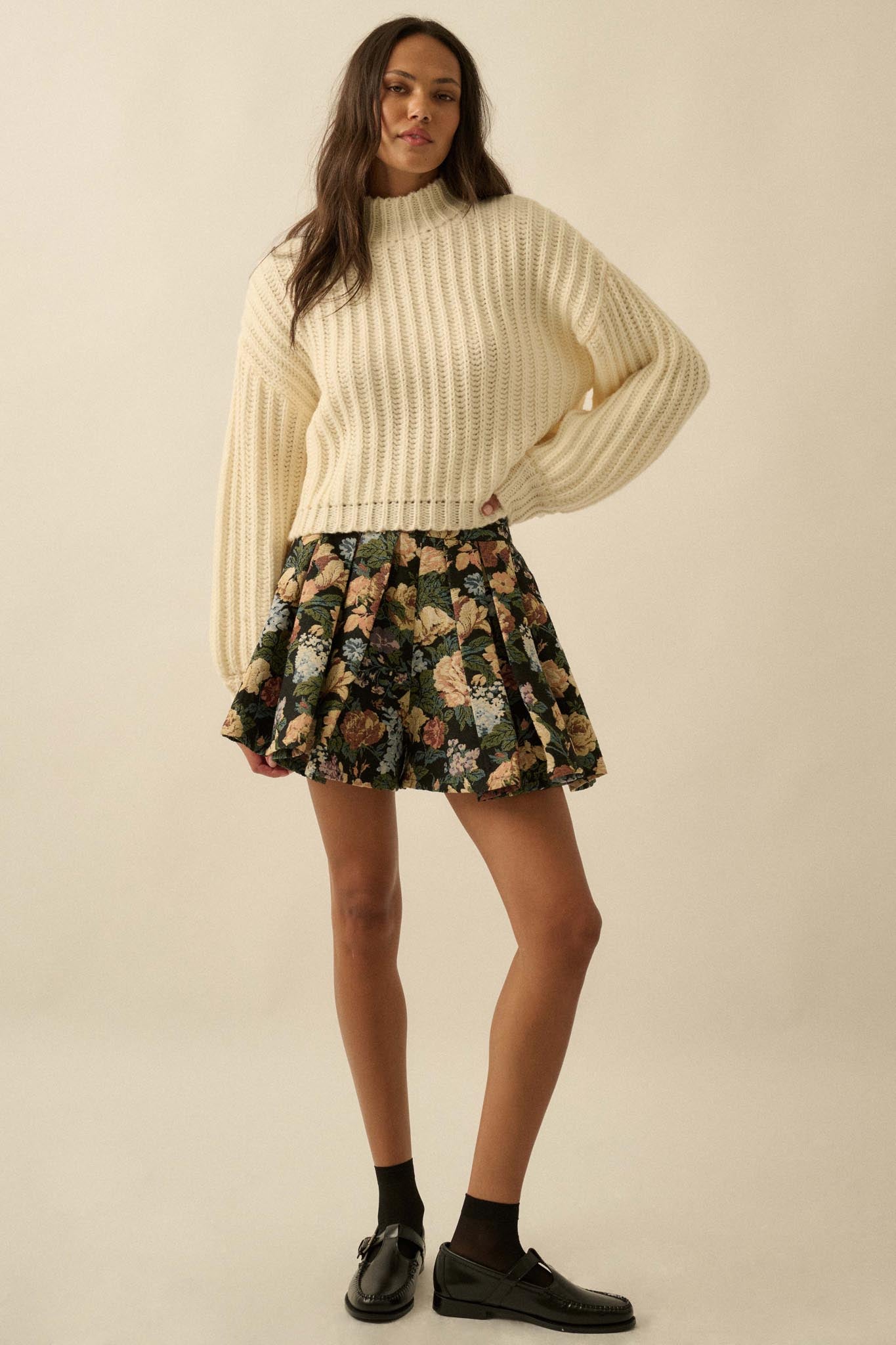 Blooming Threads Floral Tapestry Pleated Mini Skort - ShopPromesa