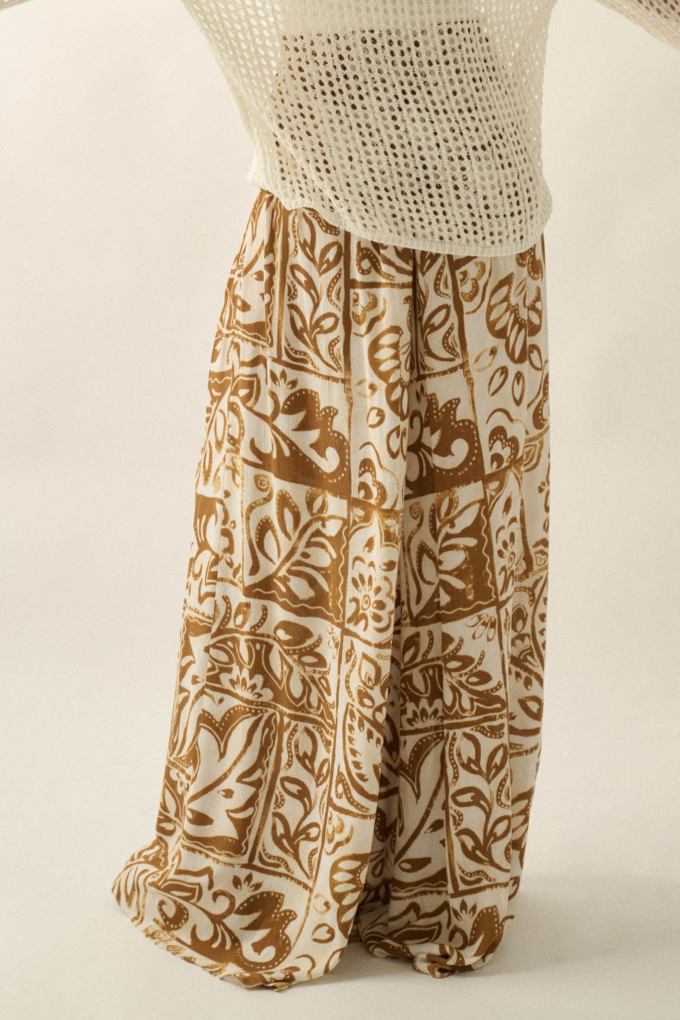 Beautiful Nomad Abstract Floral-Print Split-Hem Pants - ShopPromesa