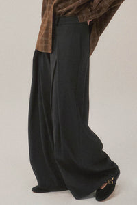 Walk this Way Gabardine Pleated Wide-Leg Pants - ShopPromesa