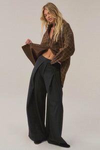 Walk this Way Gabardine Pleated Wide-Leg Pants - ShopPromesa