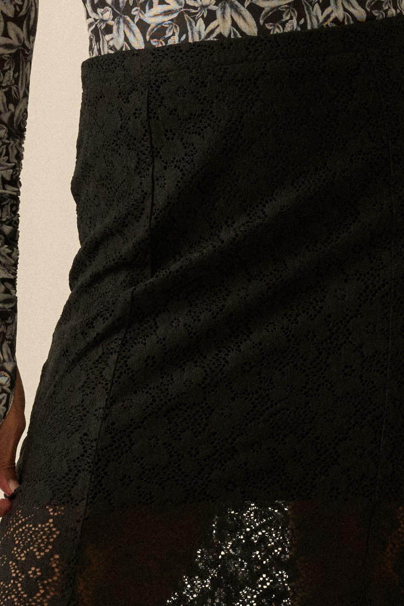 Moment in Time Floral Lace Mermaid Maxi Skirt - ShopPromesa