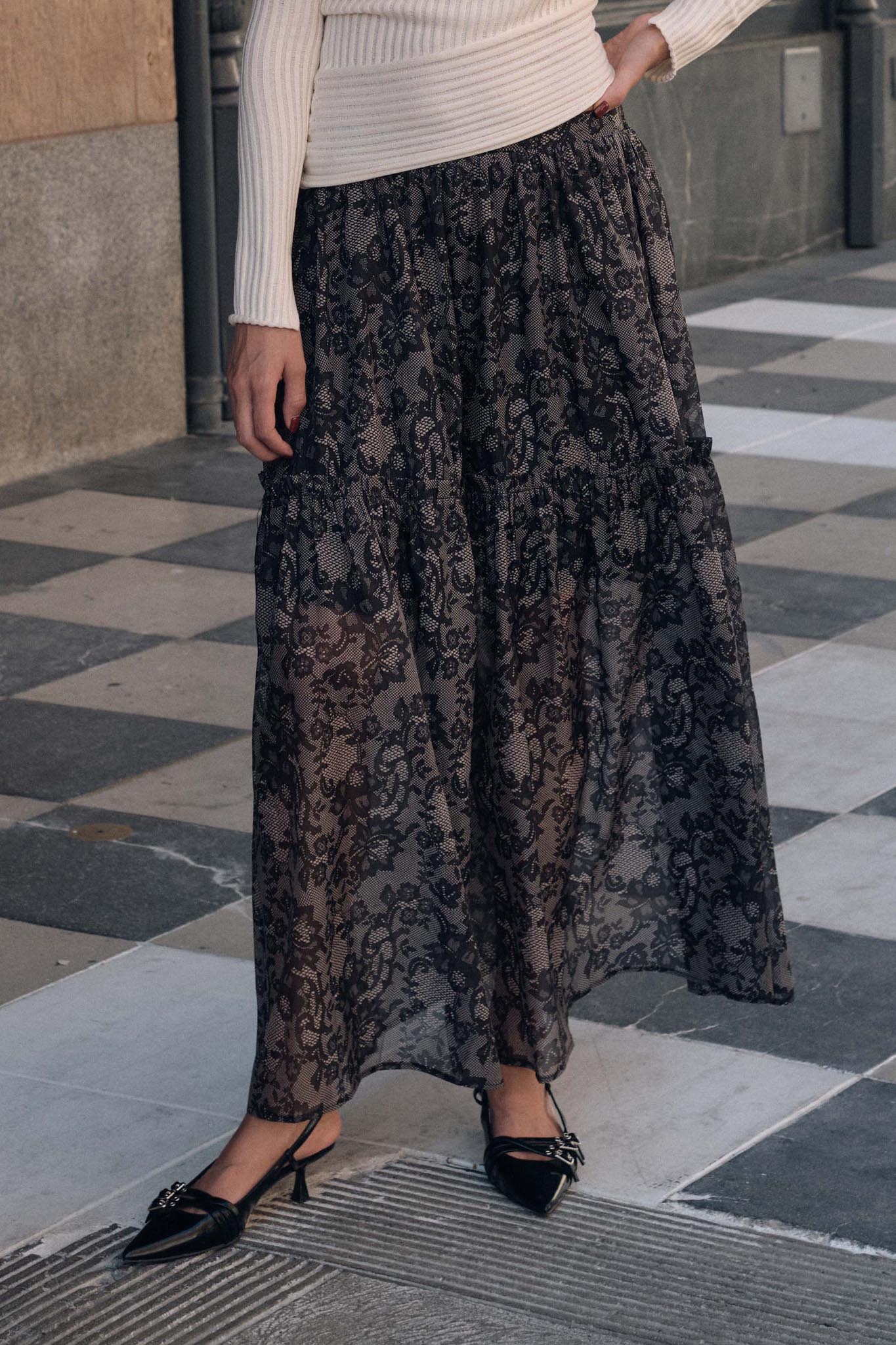 Into the Night Lace-Print Organza Maxi Skirt - ShopPromesa