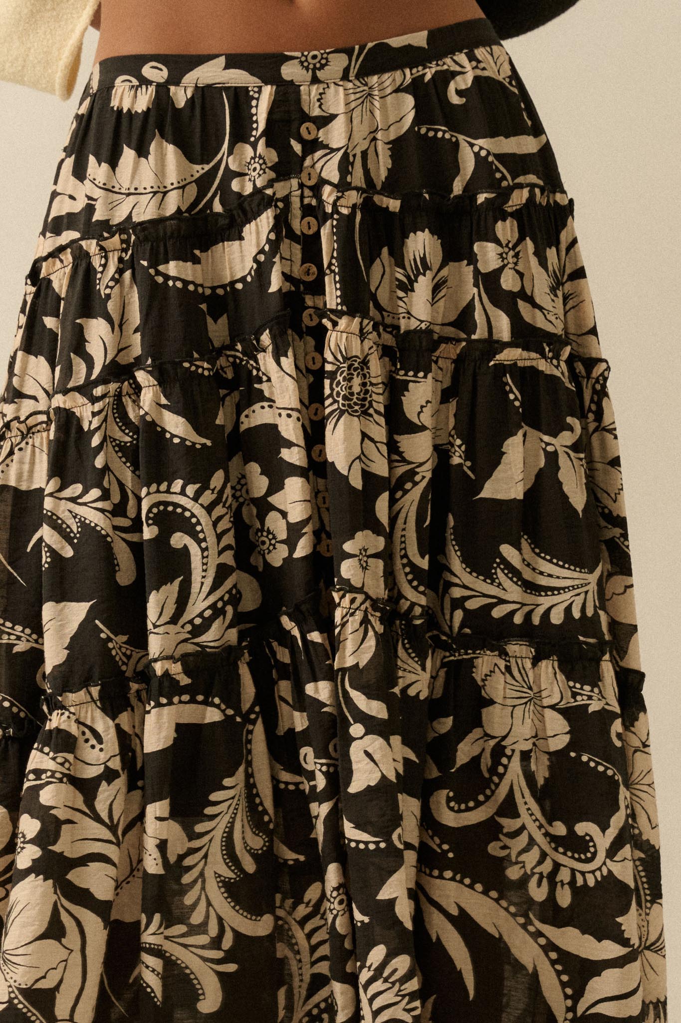 Bohemian Bouquet Floral Chiffon Tiered Maxi Skirt - ShopPromesa