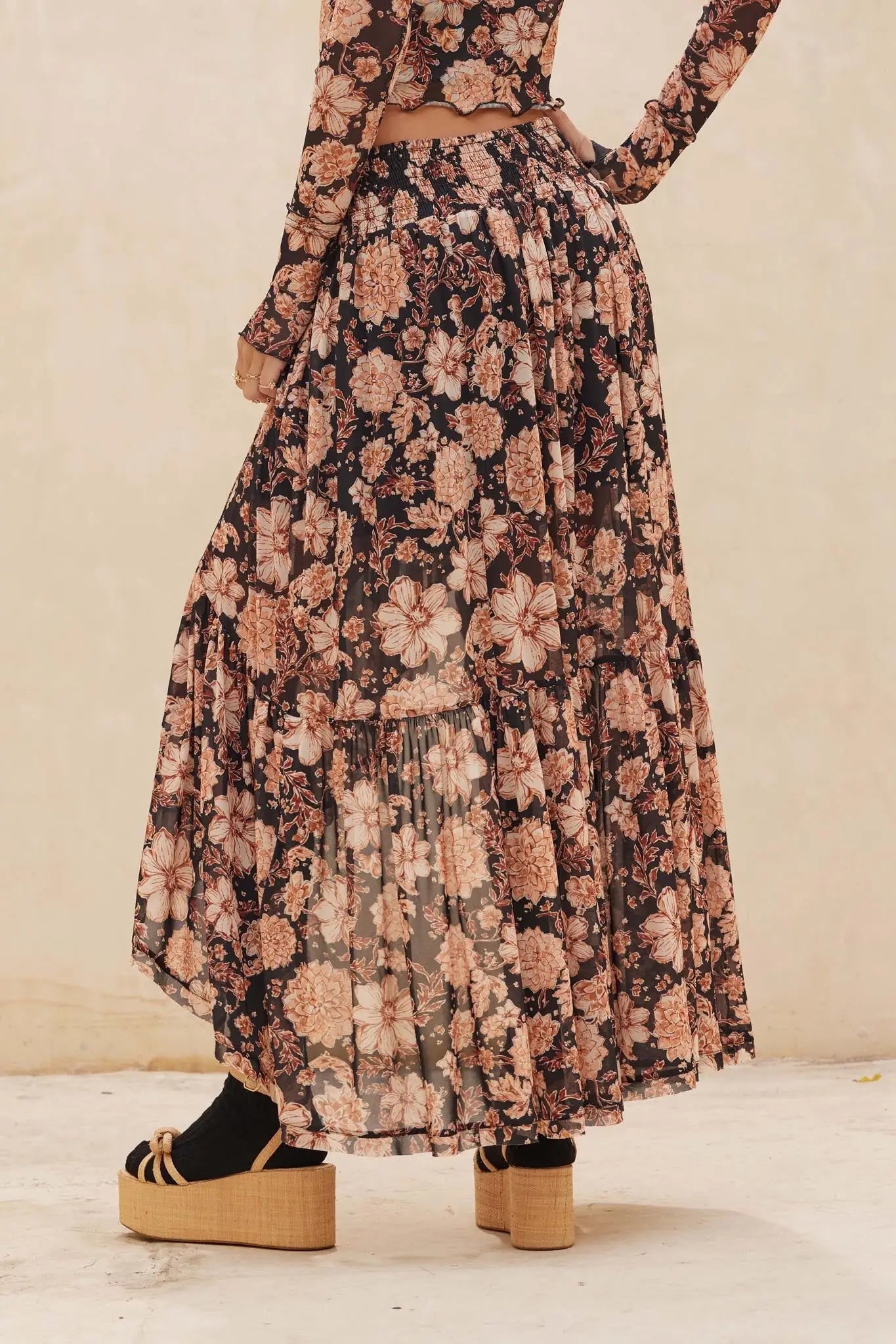 Floral Flourish Mesh High-Low Ruffle Maxi Skirt - ShopPromesa