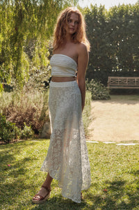 Delicate Dreams Floral Lace Bandeau Tube Top - ShopPromesa
