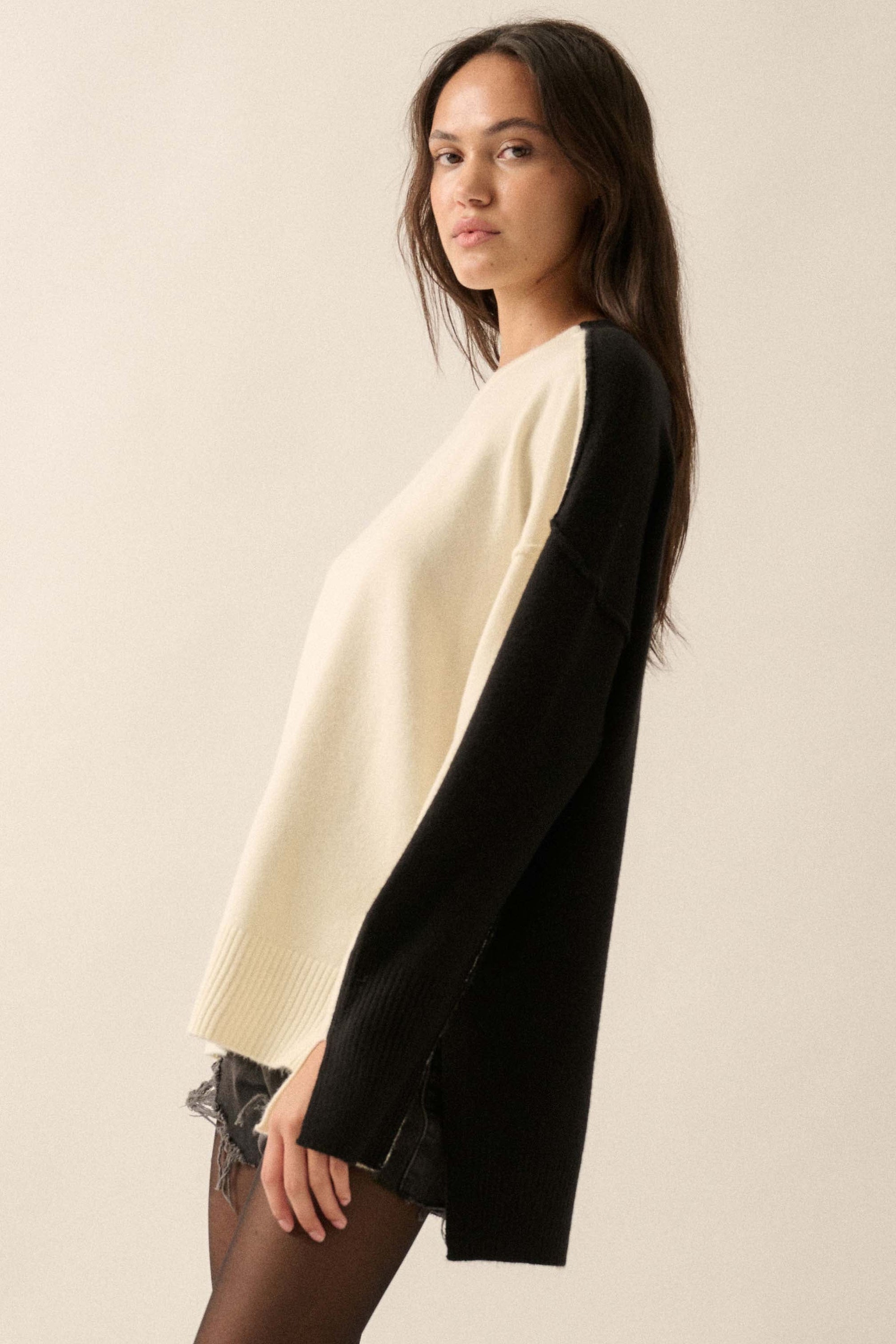 Split Decision Colorblock Knit High-Low Sweater - ShopPromesa