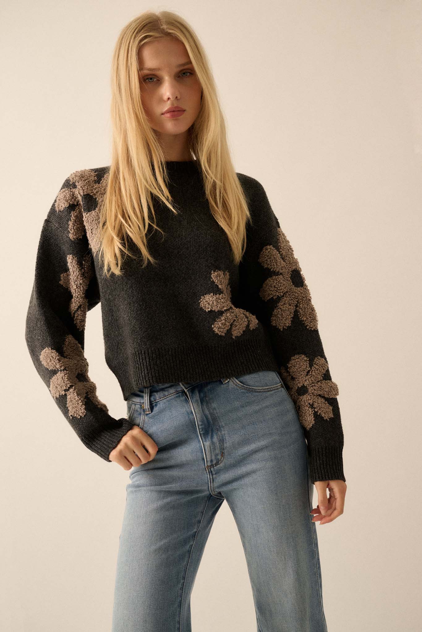 Fuzzy Flowers Floral Chenille Jacquard Sweater - ShopPromesa