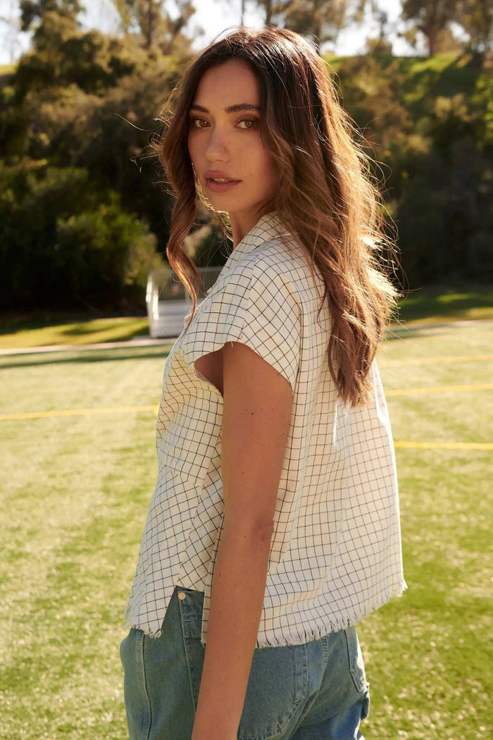 Off the Grid Plaid Raw-Edge Buttoned Shirt - ShopPromesa