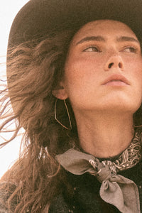 Atwater Hammered Gold-Tone Triangle Hoop Earrings - ShopPromesa
