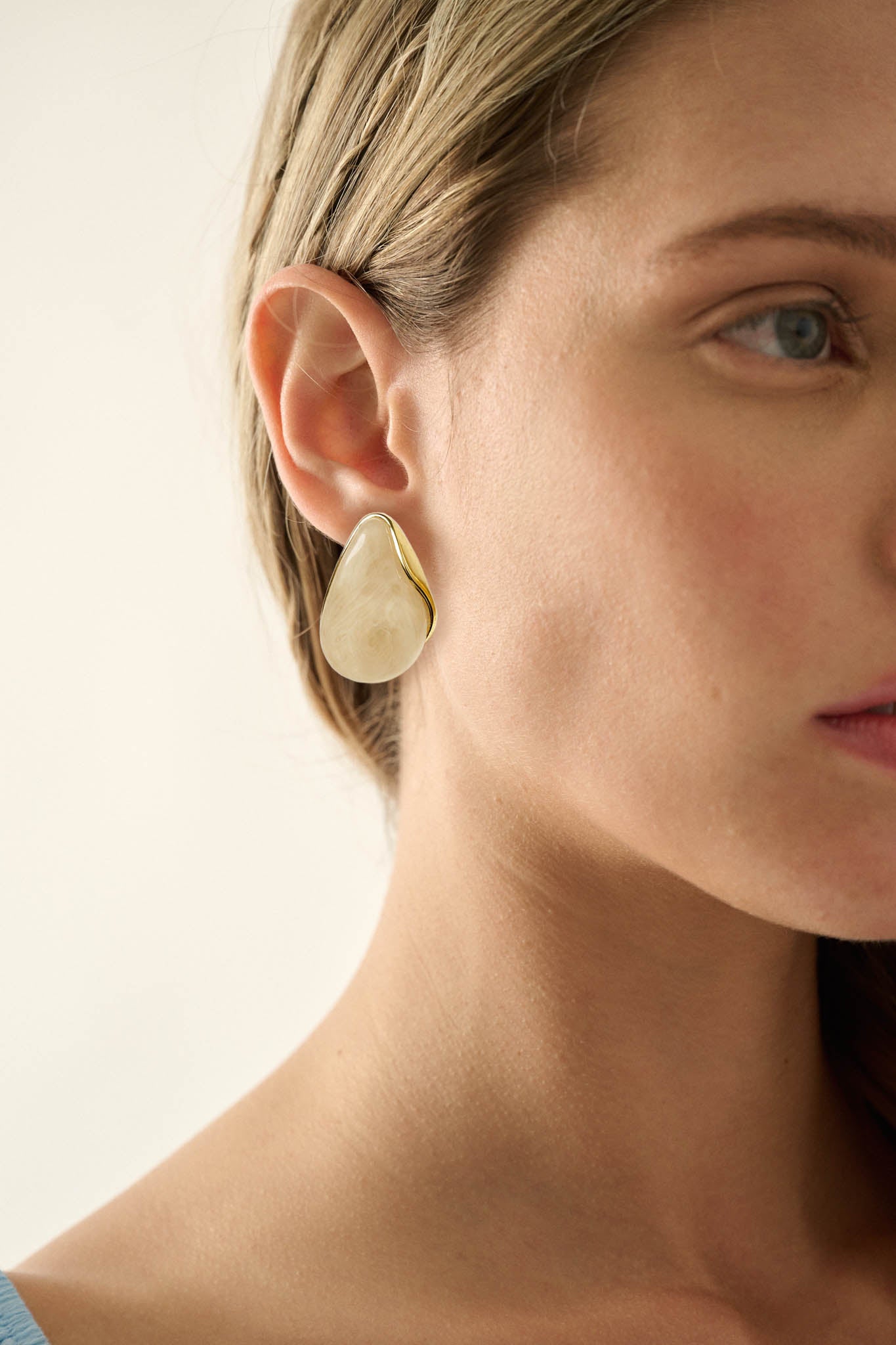 Sausalito Marble Resin Teardrop Earrings - ShopPromesa