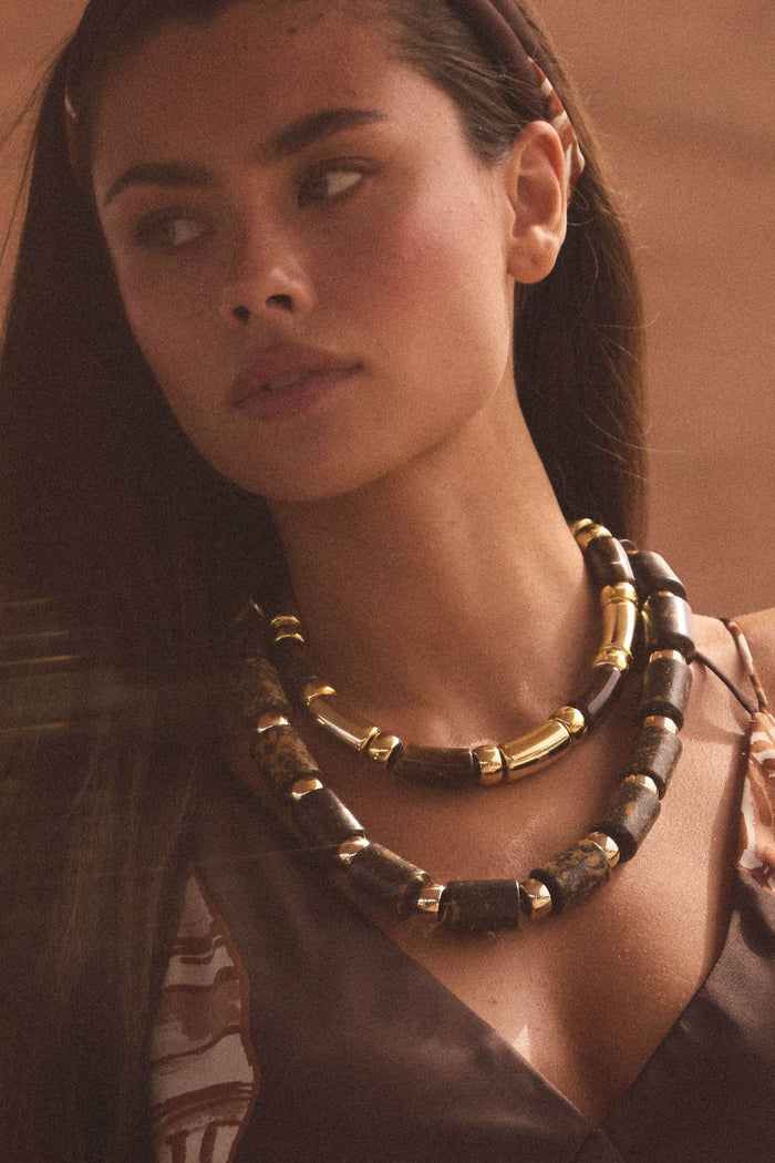 Woodcliff Chunky Tube Bead Layered Necklace - ShopPromesa