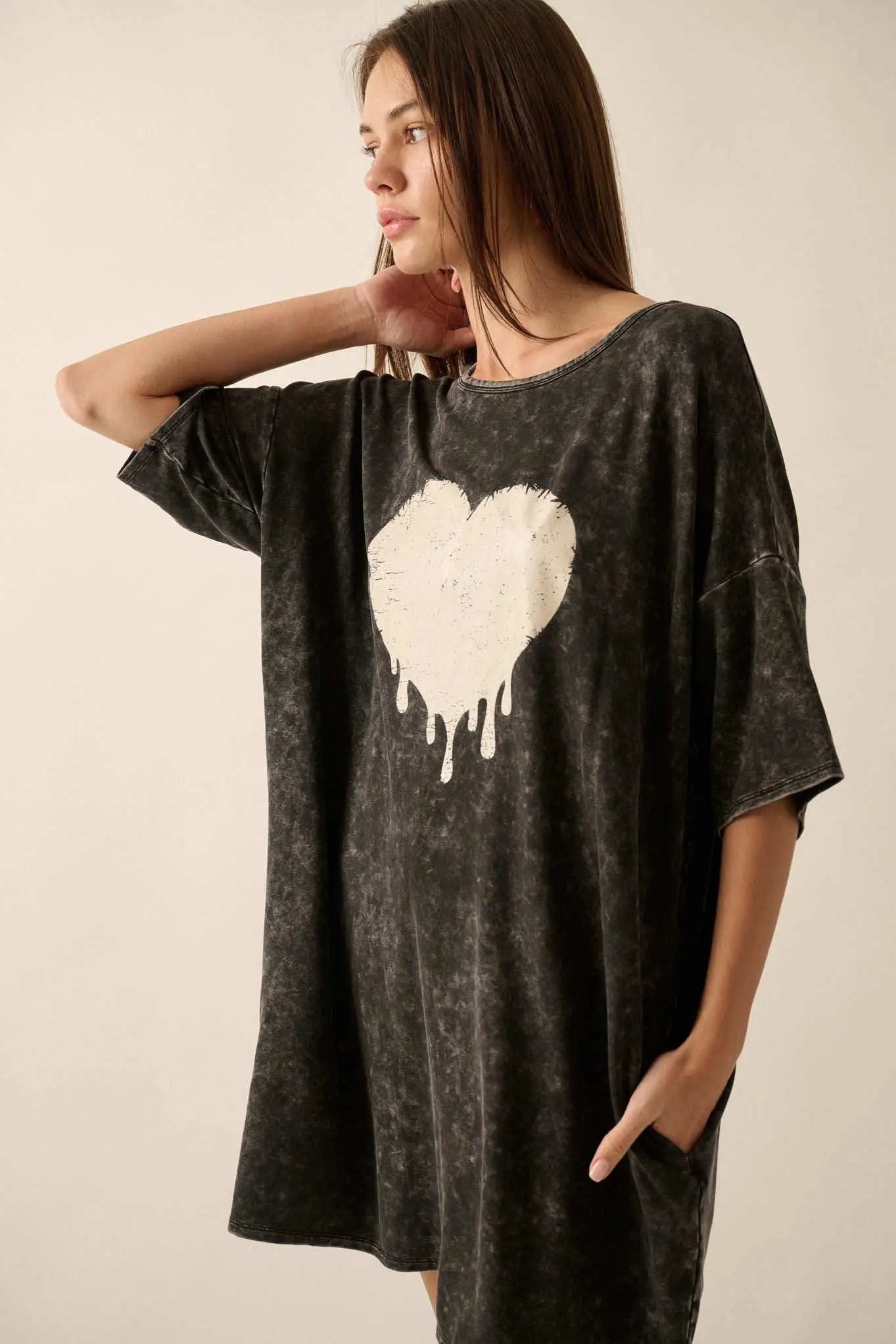 Melting Heart Vintage-Wash Graphic T-Shirt Dress - ShopPromesa